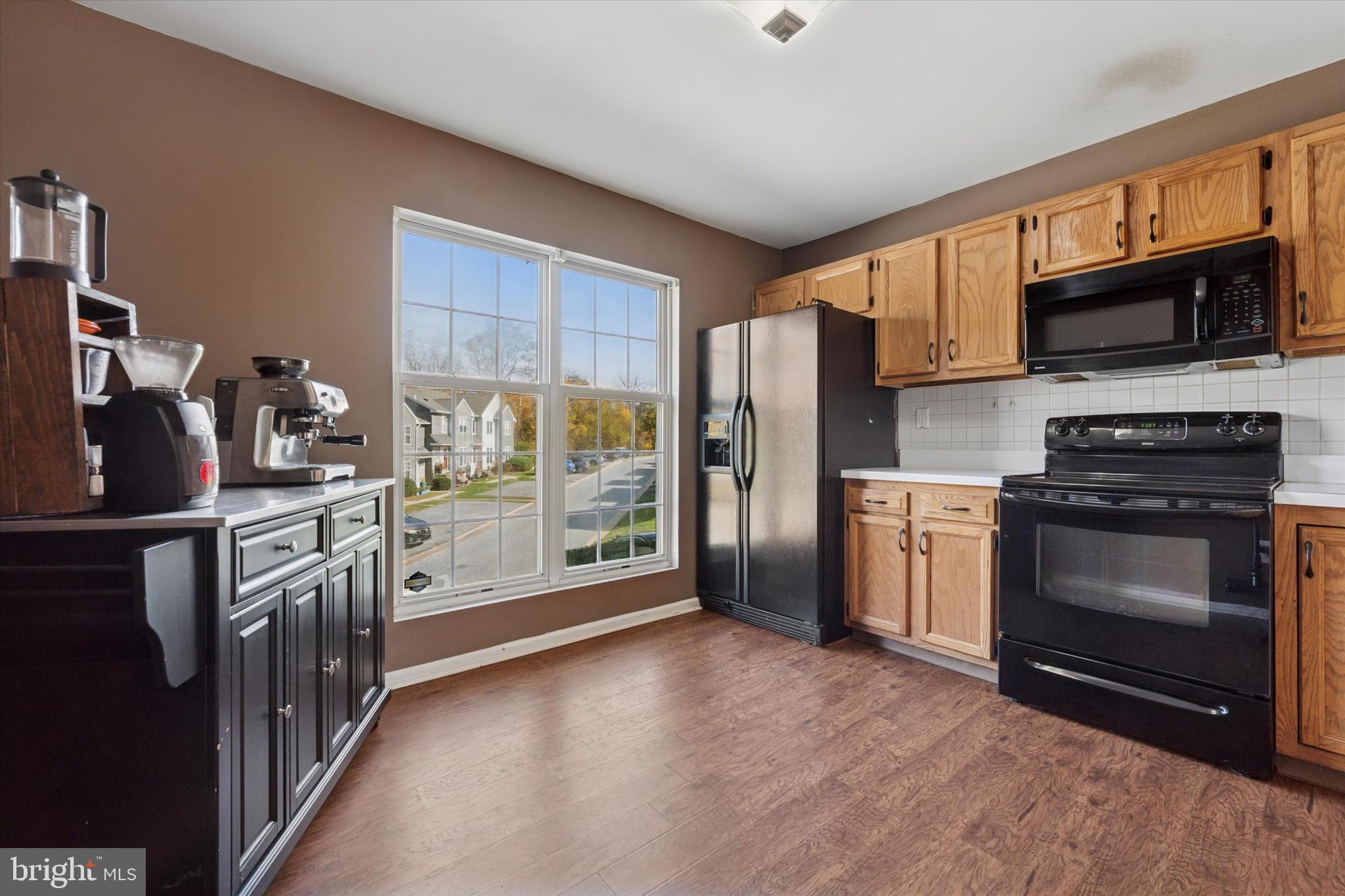 BALLINAHINCH - Residential