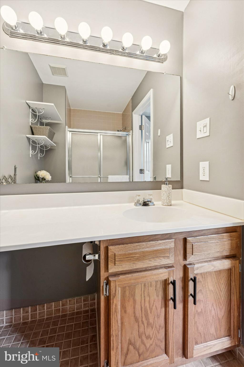 BALLINAHINCH - Residential