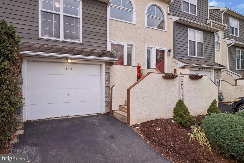 Photo of 242 Moria Place #242, ASTON, PA 19014 (MLS # PADE2102968)