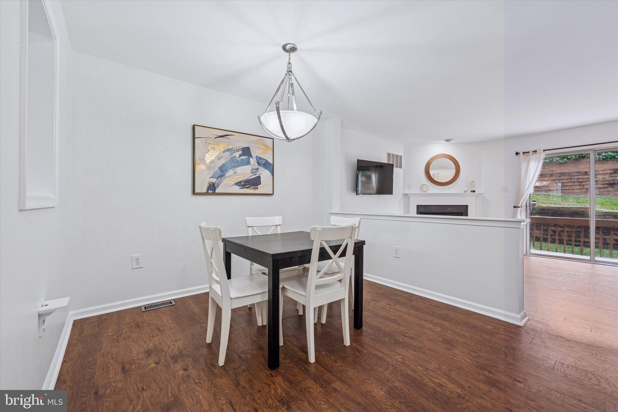 BALLINAHINCH - Residential