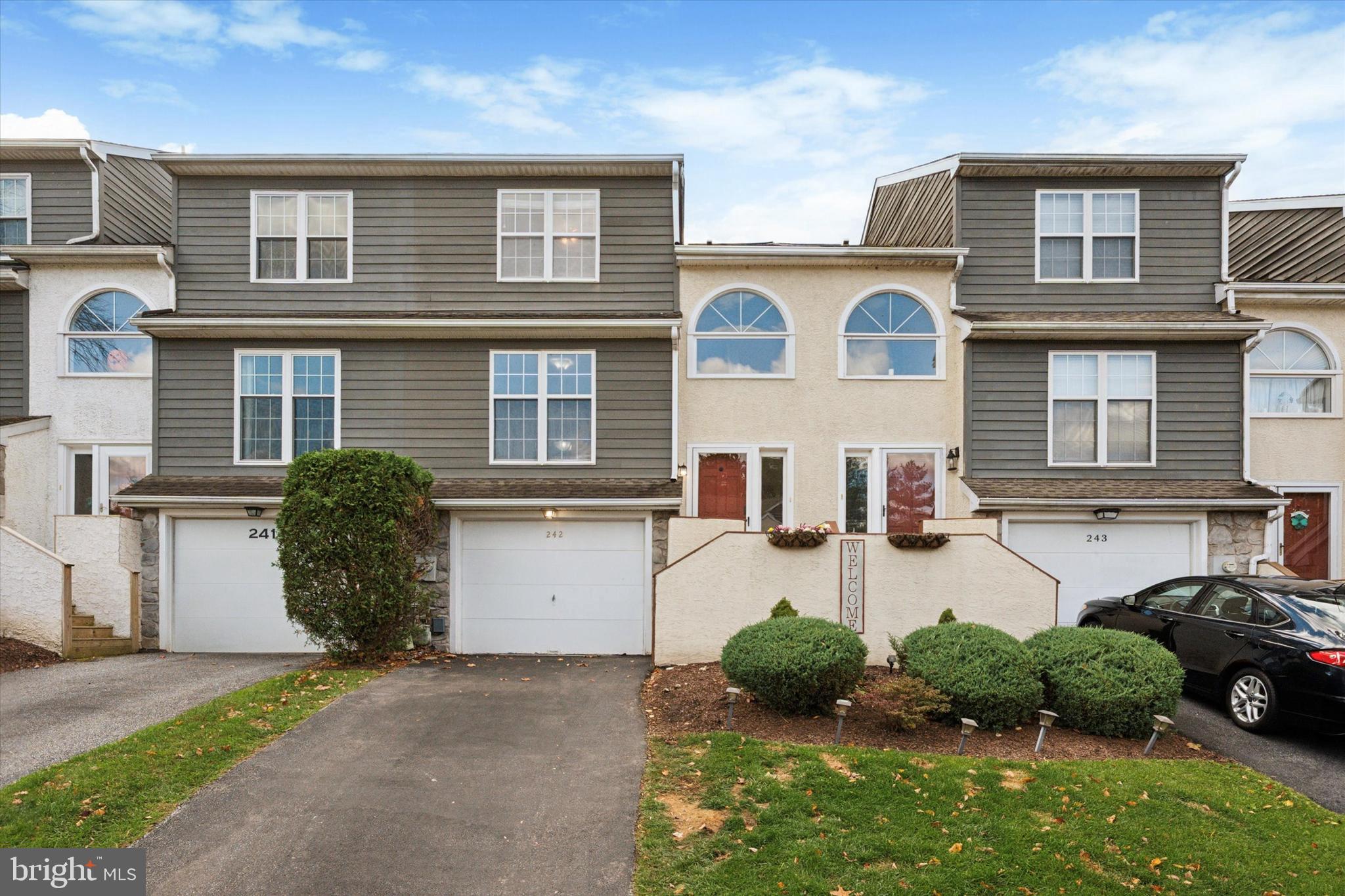 BALLINAHINCH - Residential