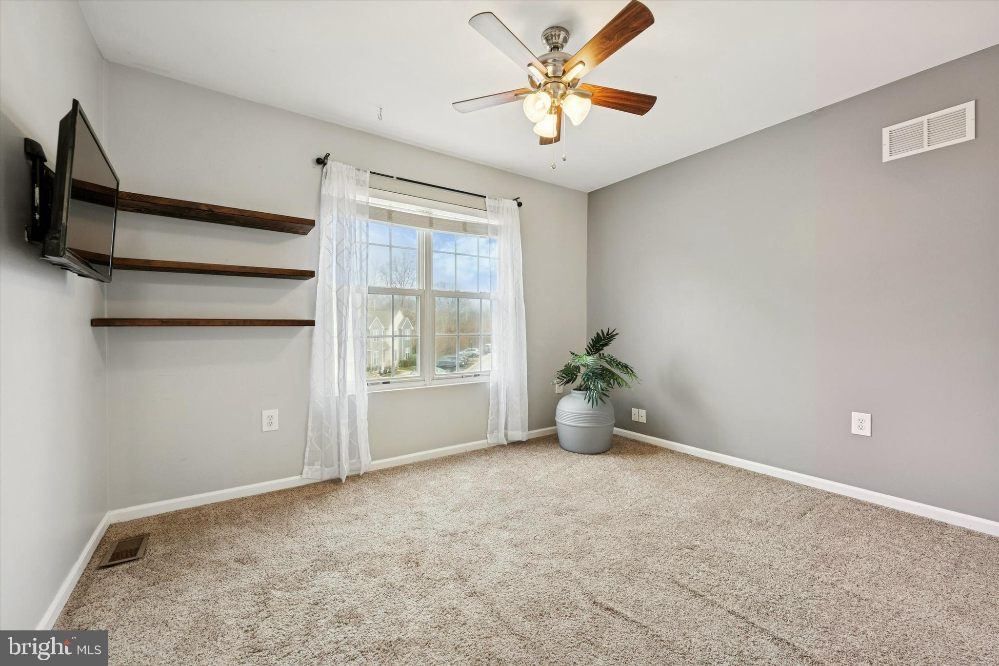 BALLINAHINCH - Residential