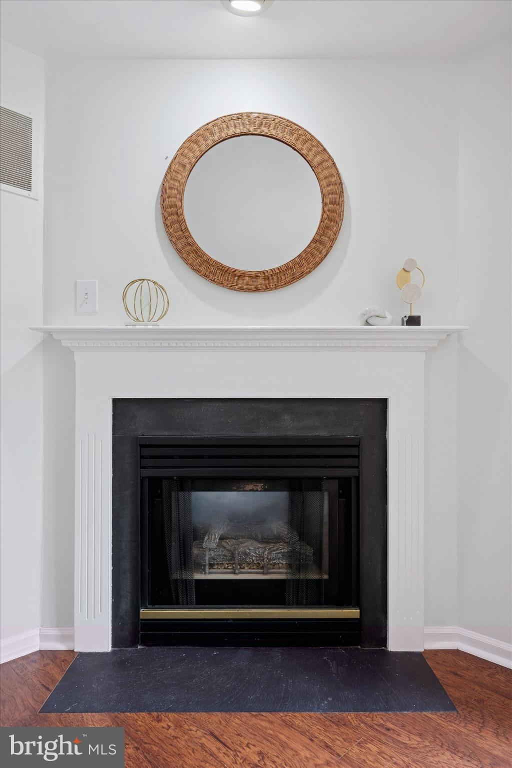 BALLINAHINCH - Residential