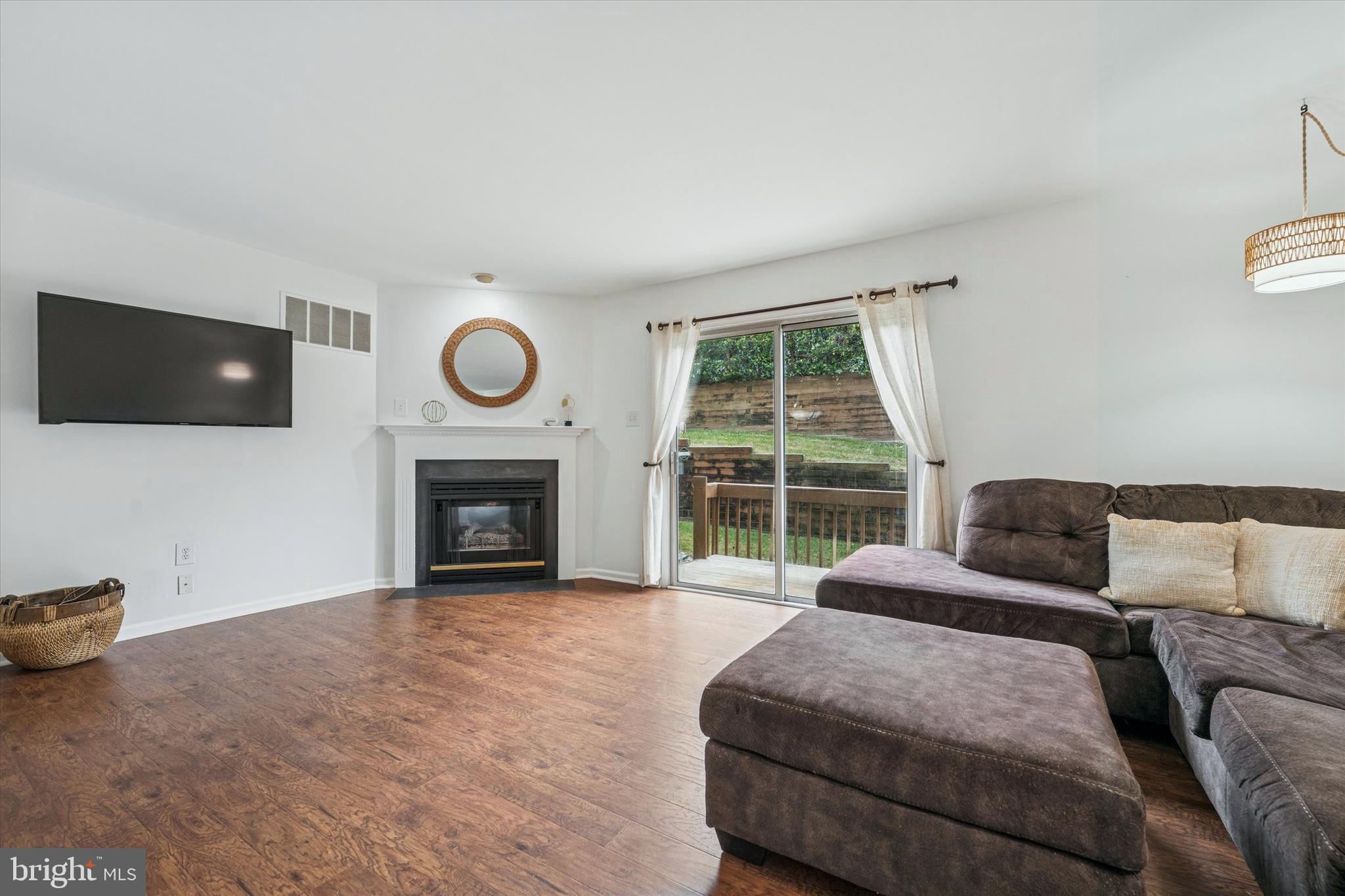 BALLINAHINCH - Residential