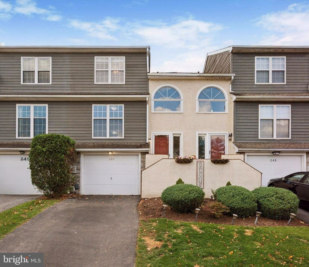 Photo of 242 Moria Place #242, ASTON, PA 19014 (MLS # PADE2102968)