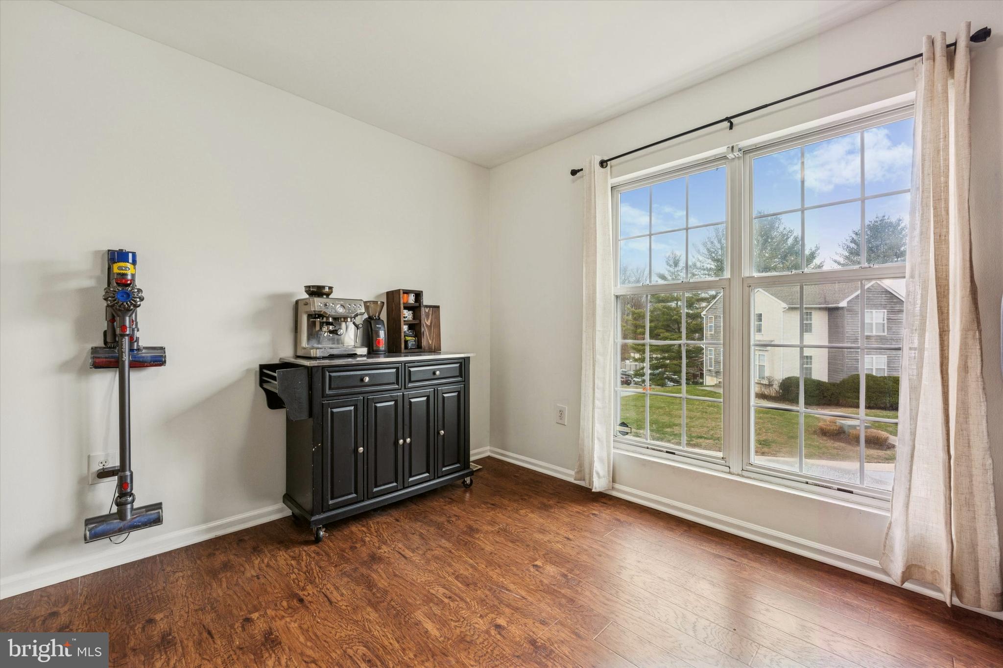 BALLINAHINCH - Residential