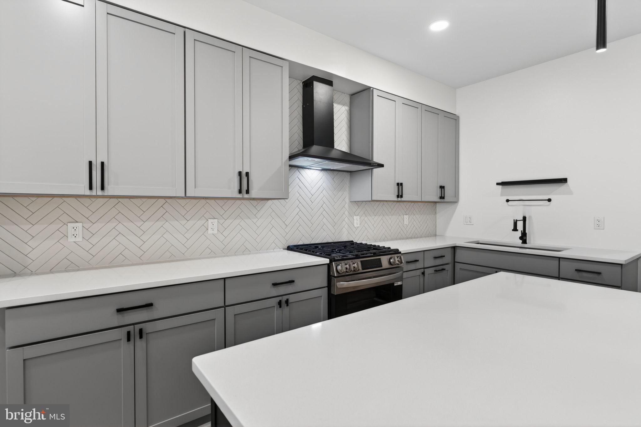 MCELDERRY PARK - Residential