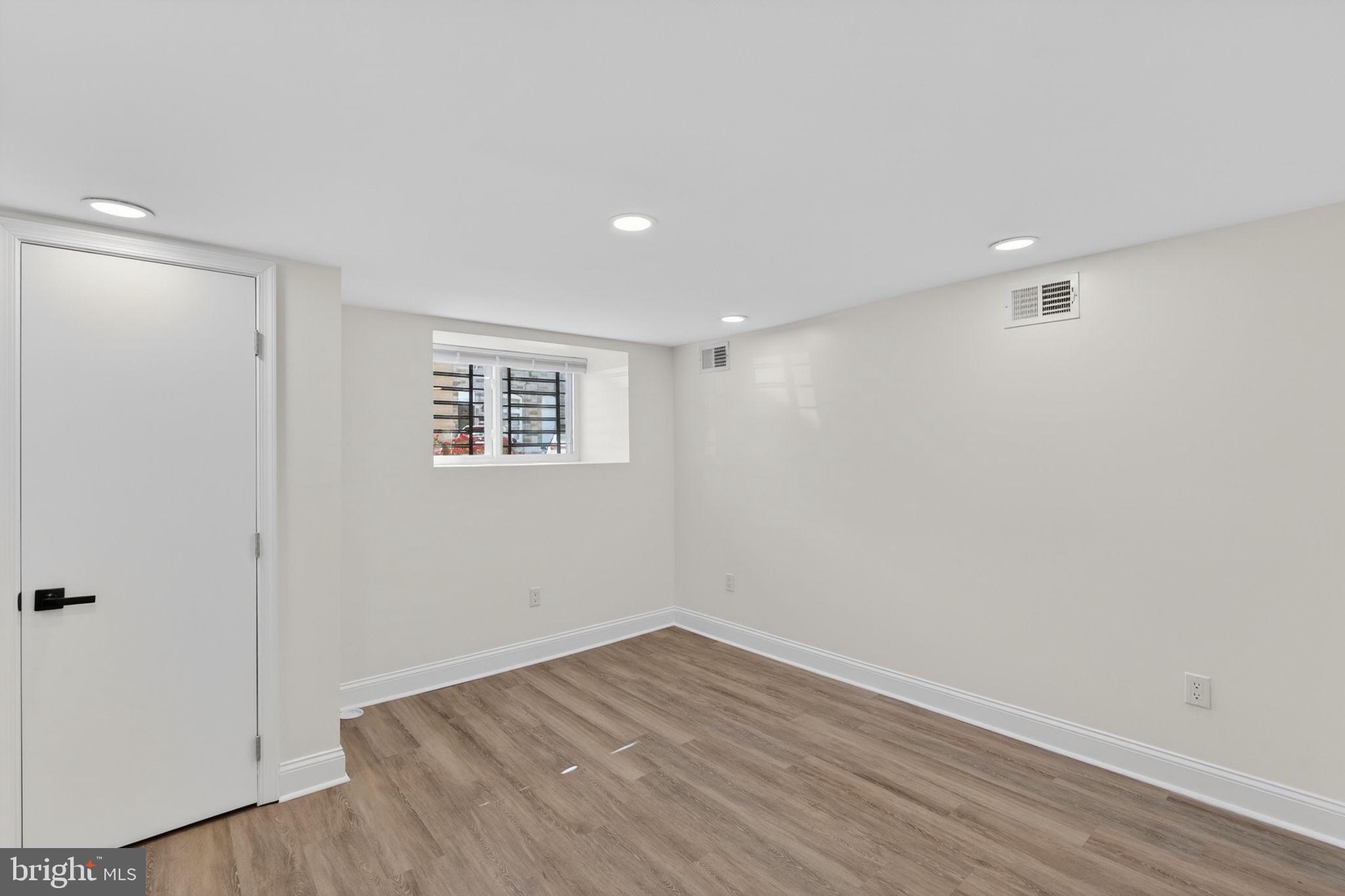 MCELDERRY PARK - Residential