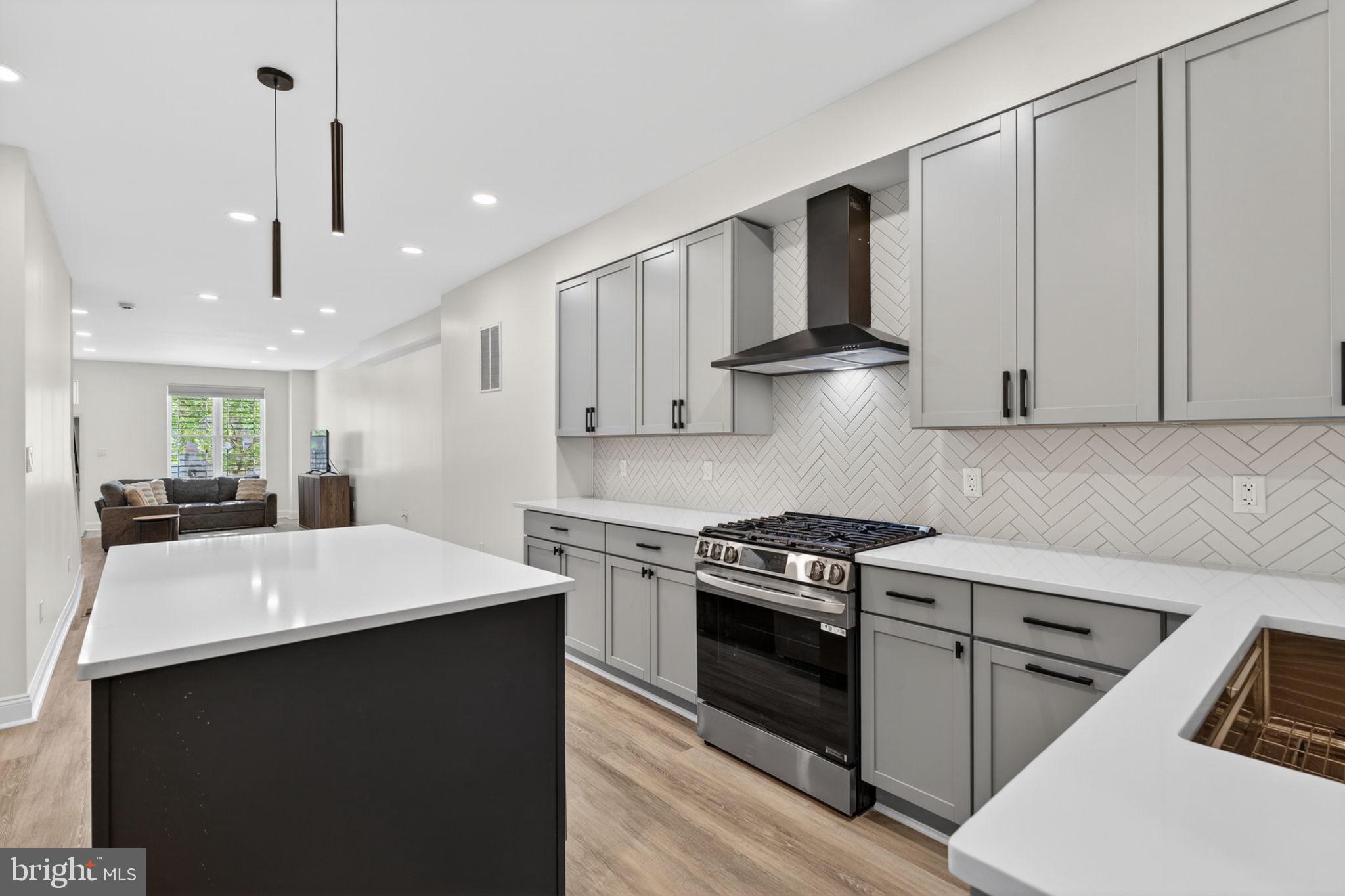 MCELDERRY PARK - Residential