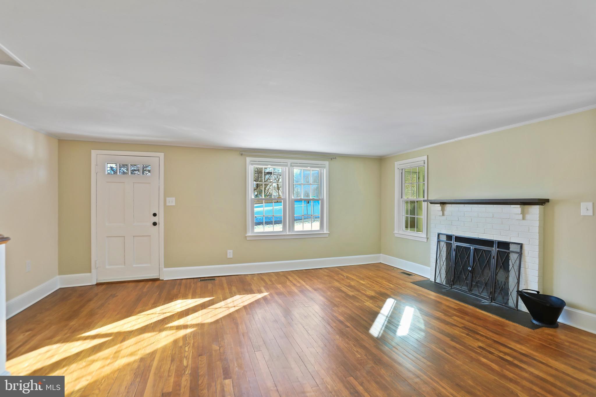 TOWN OF HAMILTON - Residential