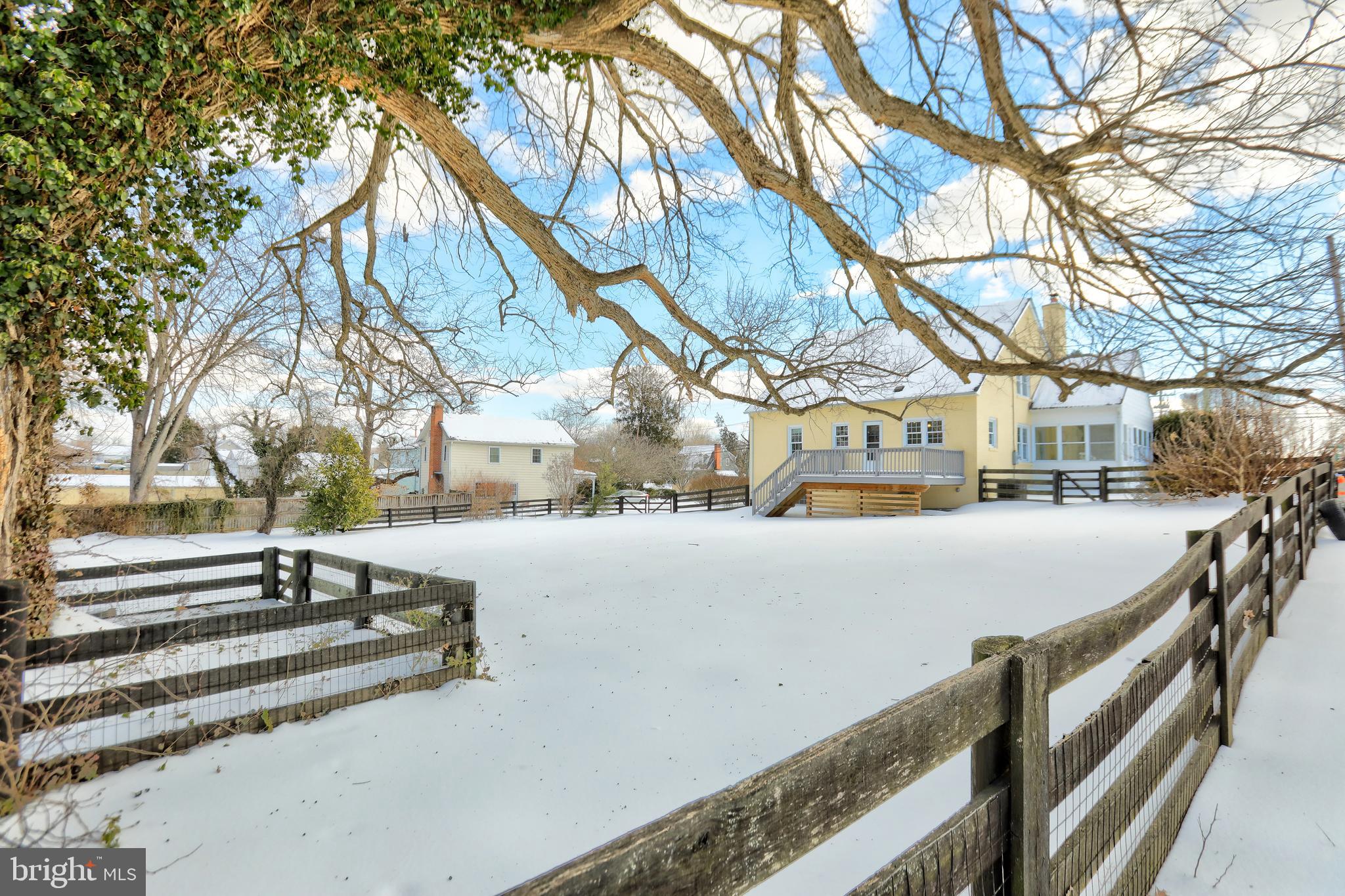 TOWN OF HAMILTON - Residential