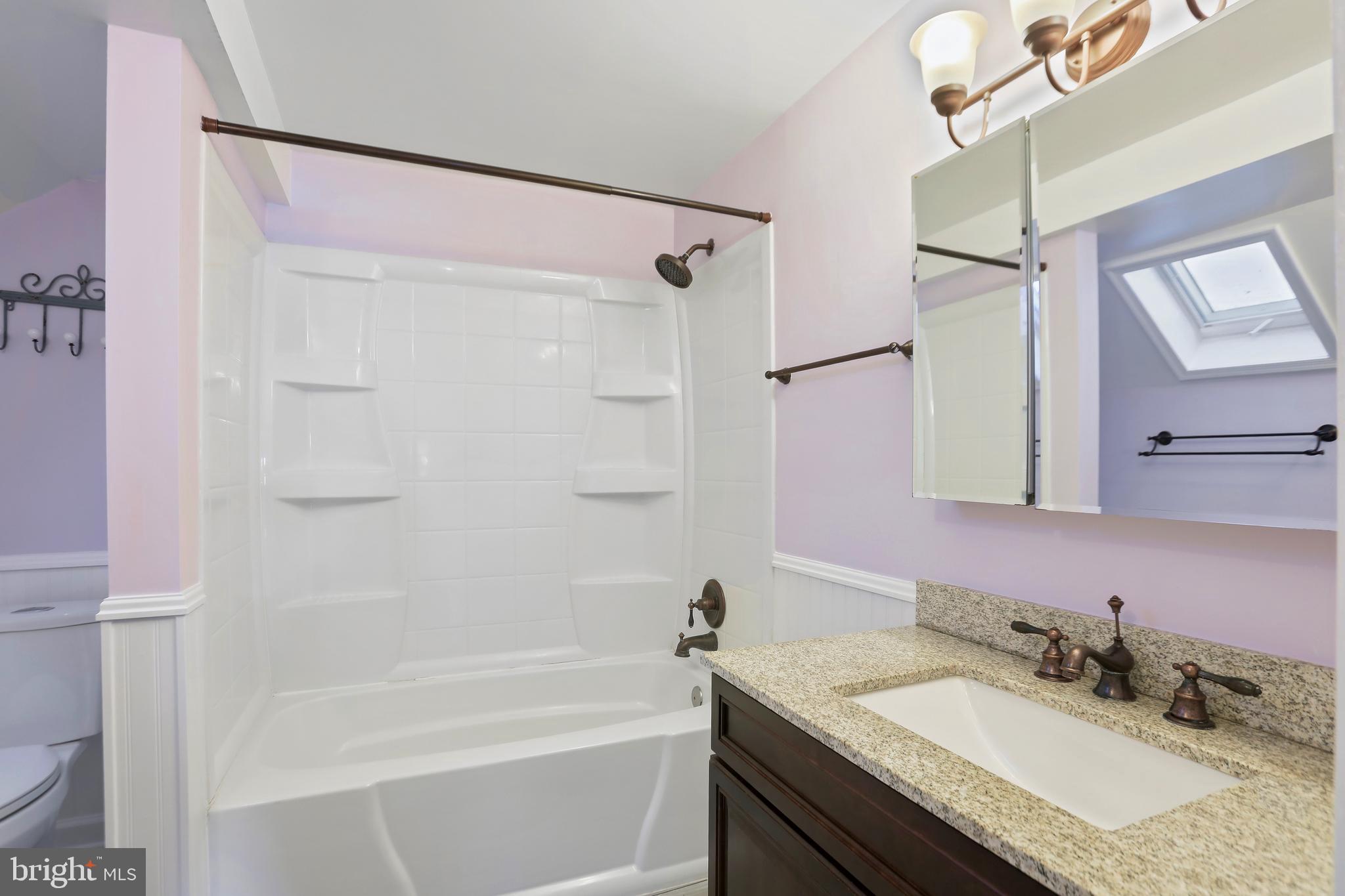 TOWN OF HAMILTON - Residential