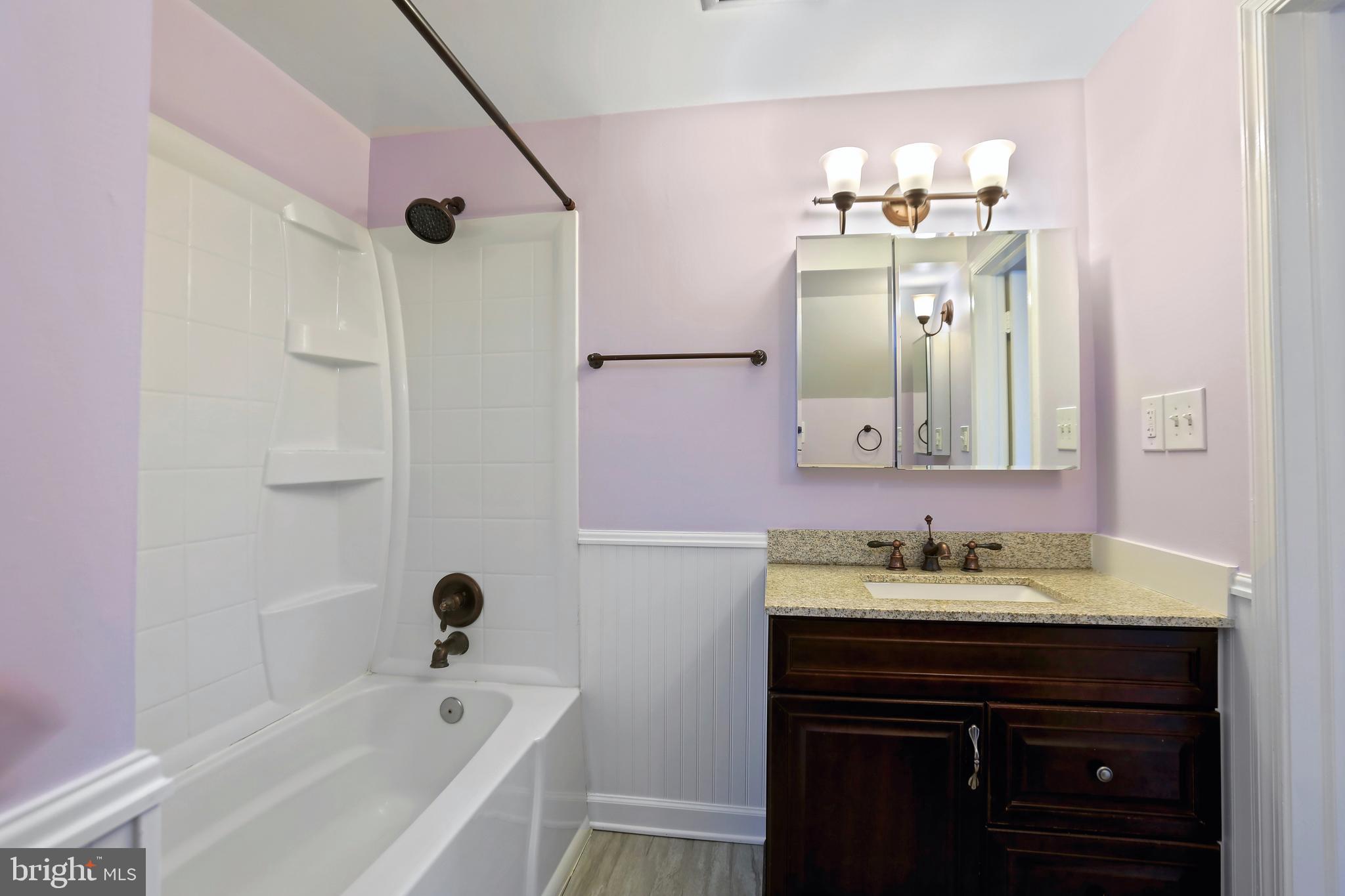 TOWN OF HAMILTON - Residential