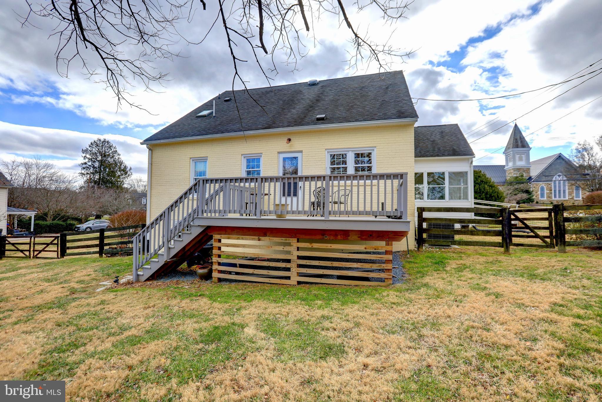 TOWN OF HAMILTON - Residential