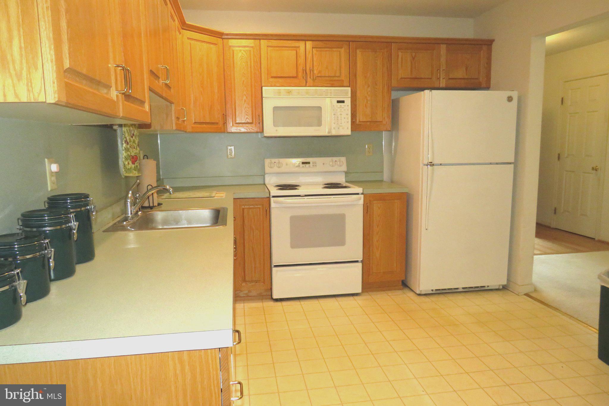 213 Yale Court Trappe PA YALE COURT