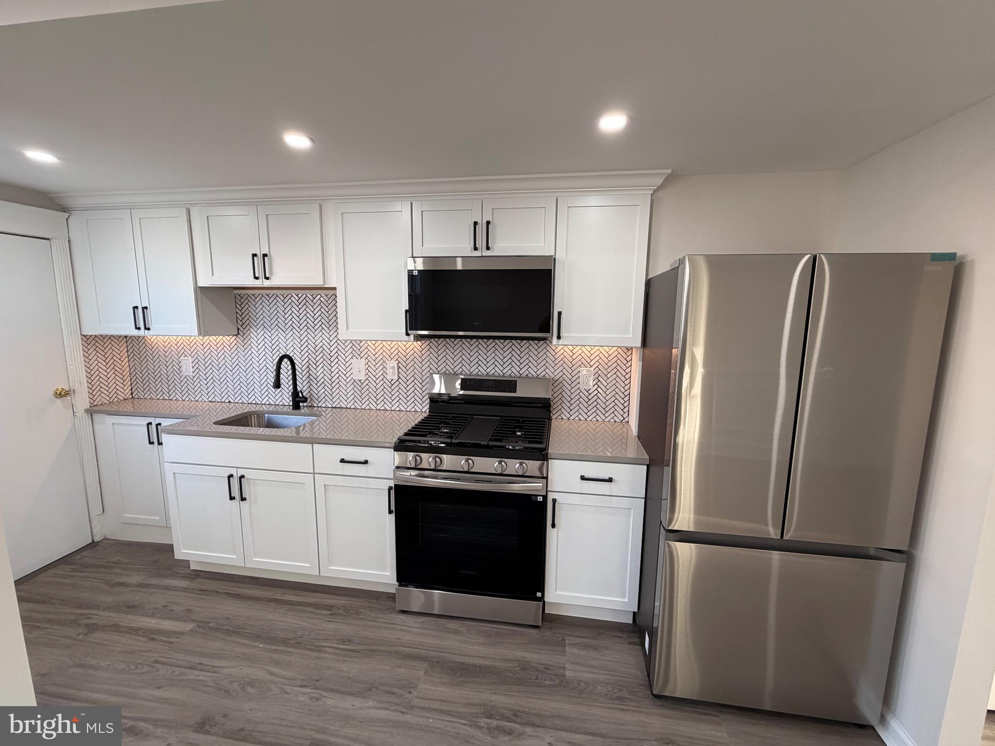 STONEHURST - Residential