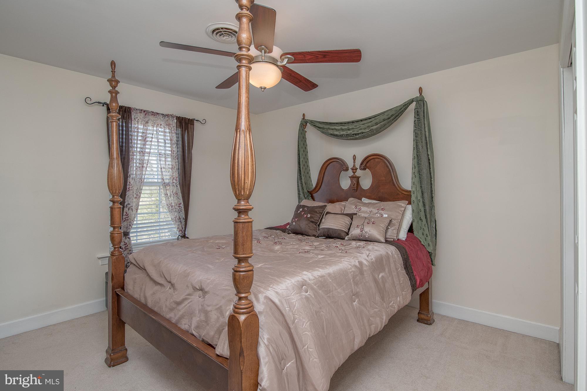 WILLOW POND - Residential