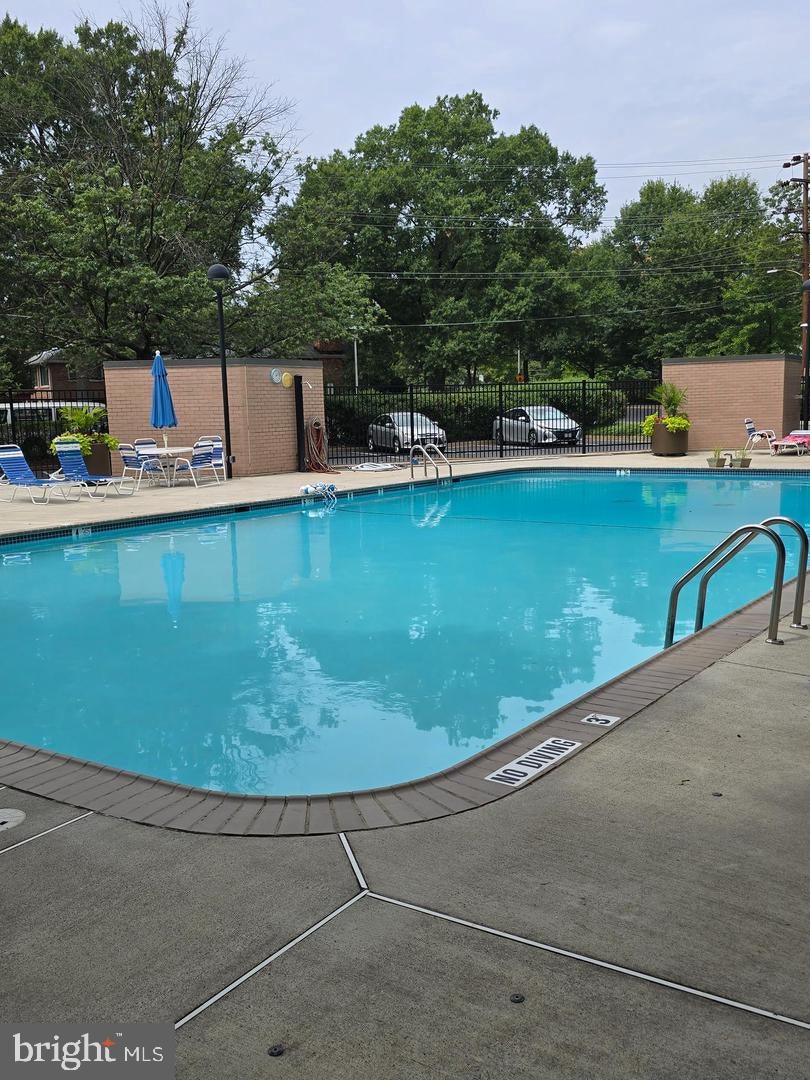 4501 ARLINGTON BOULEVARD 811