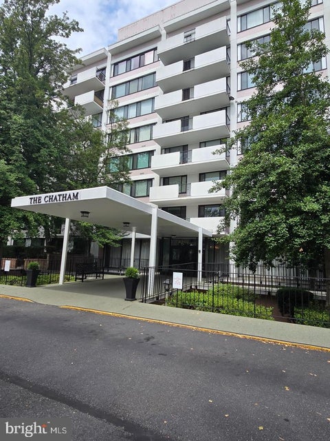 Photo for 4501 ARLINGTON BOULEVARD 811