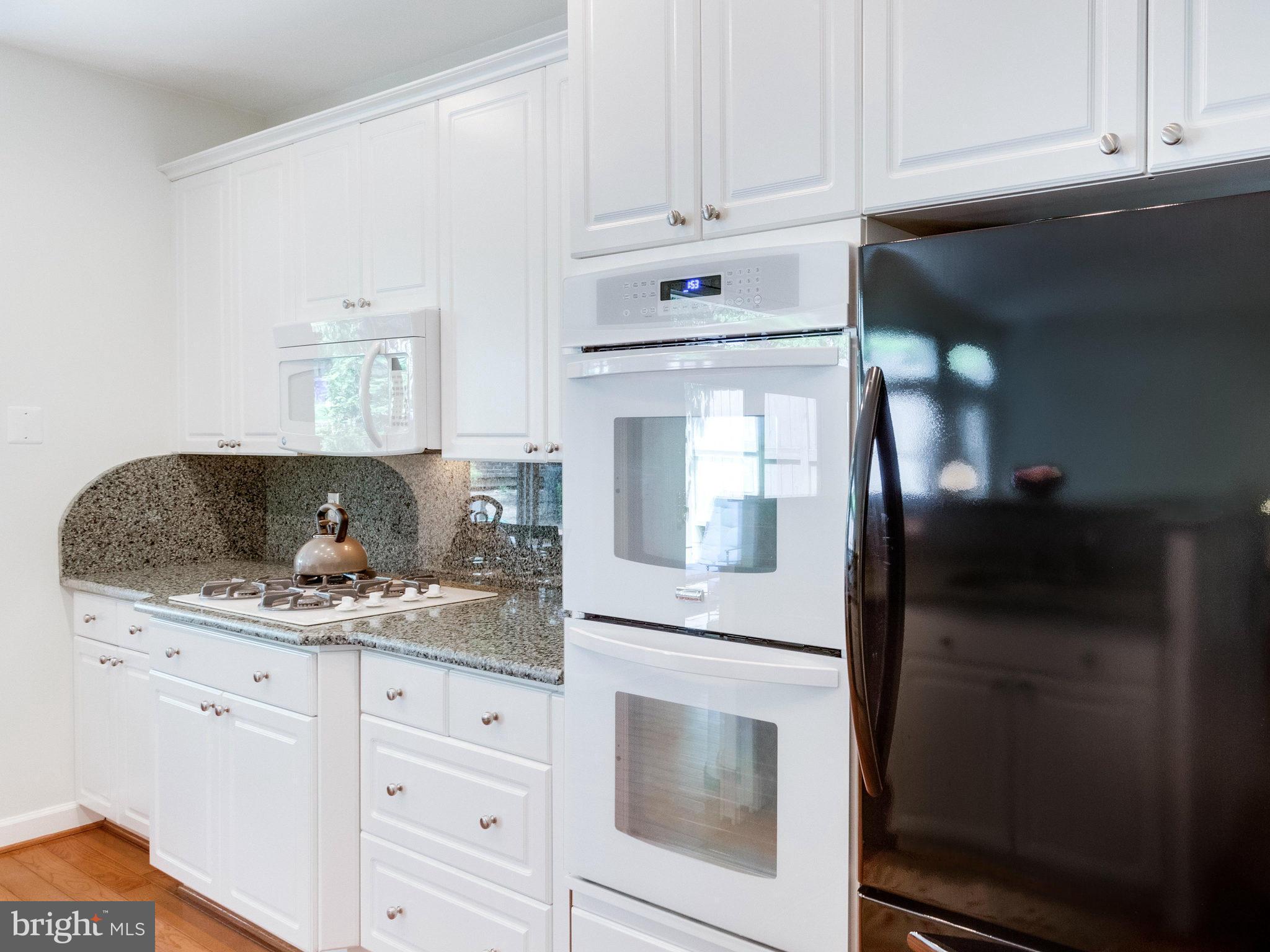 HILLCREST - Residential