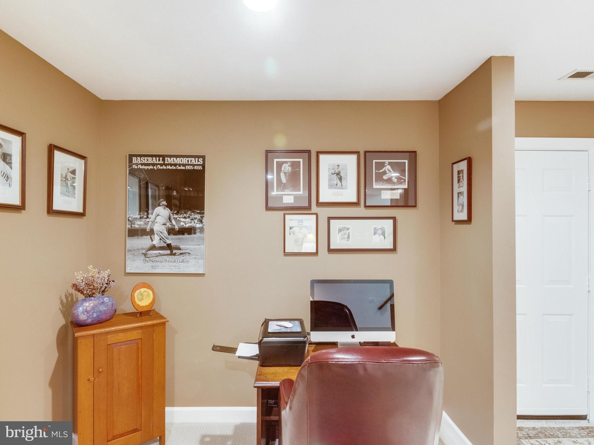 HILLCREST - Residential