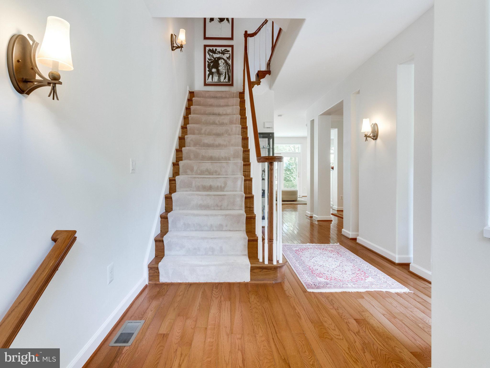 HILLCREST - Residential