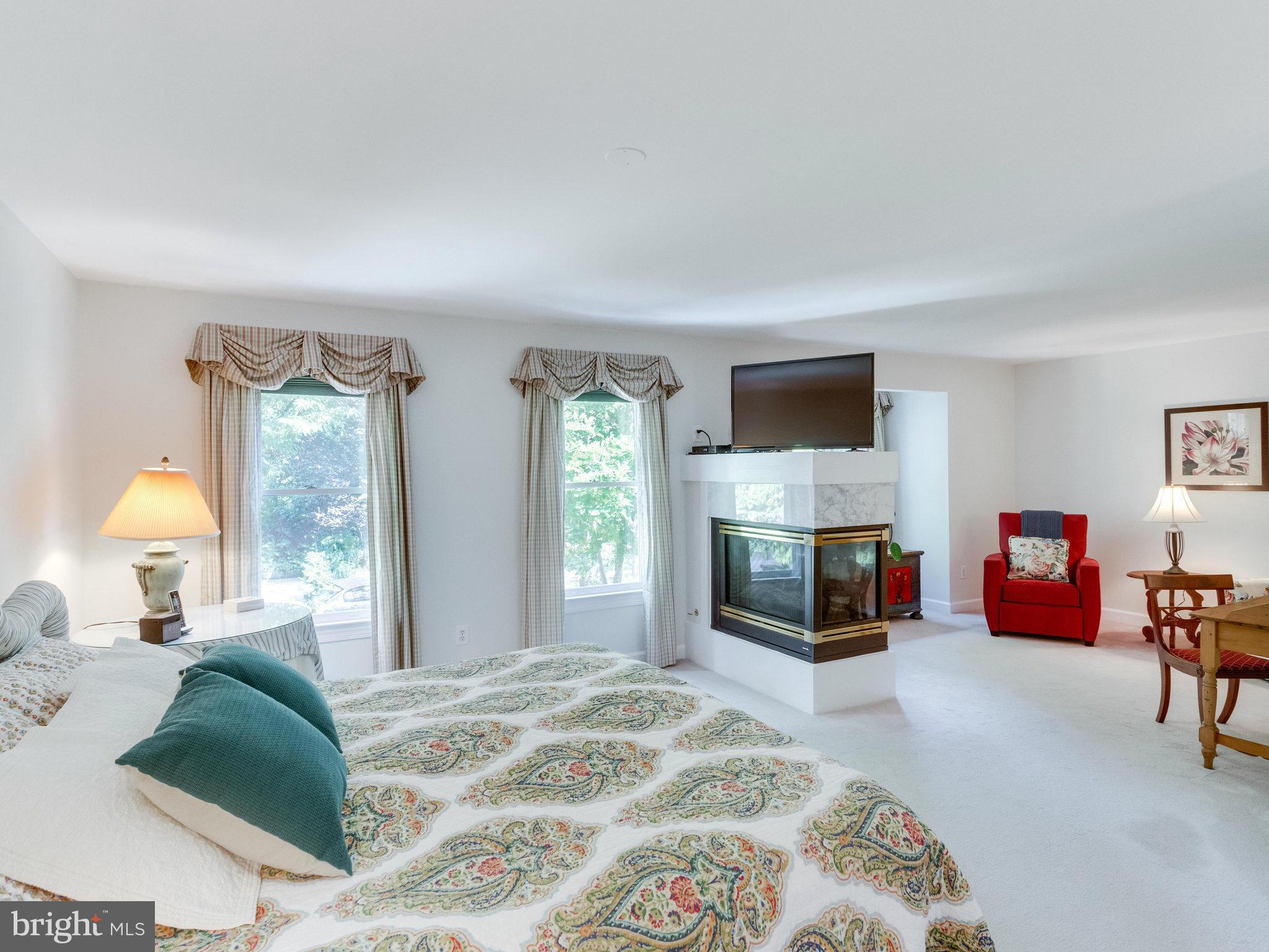 HILLCREST - Residential