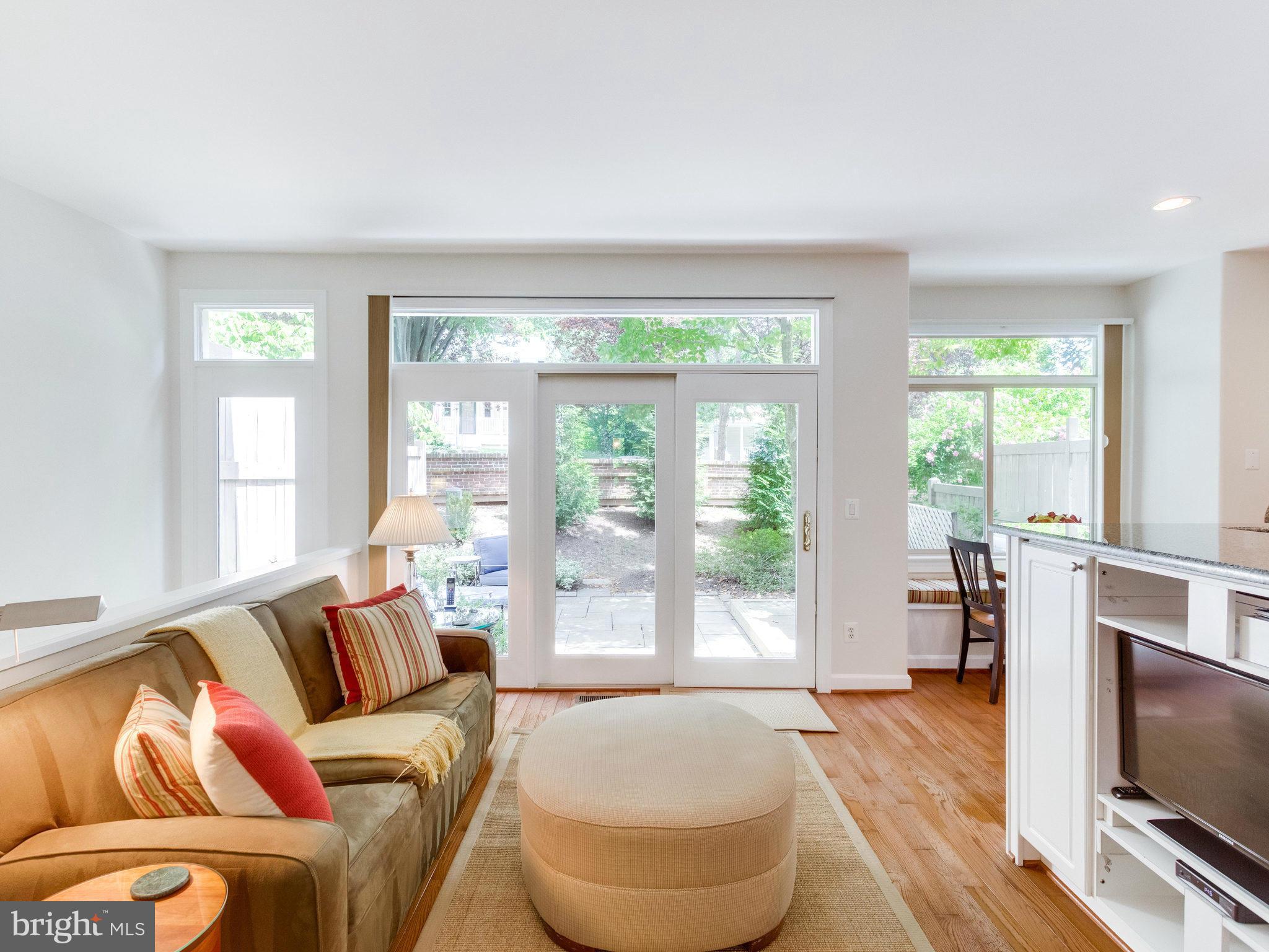 HILLCREST - Residential