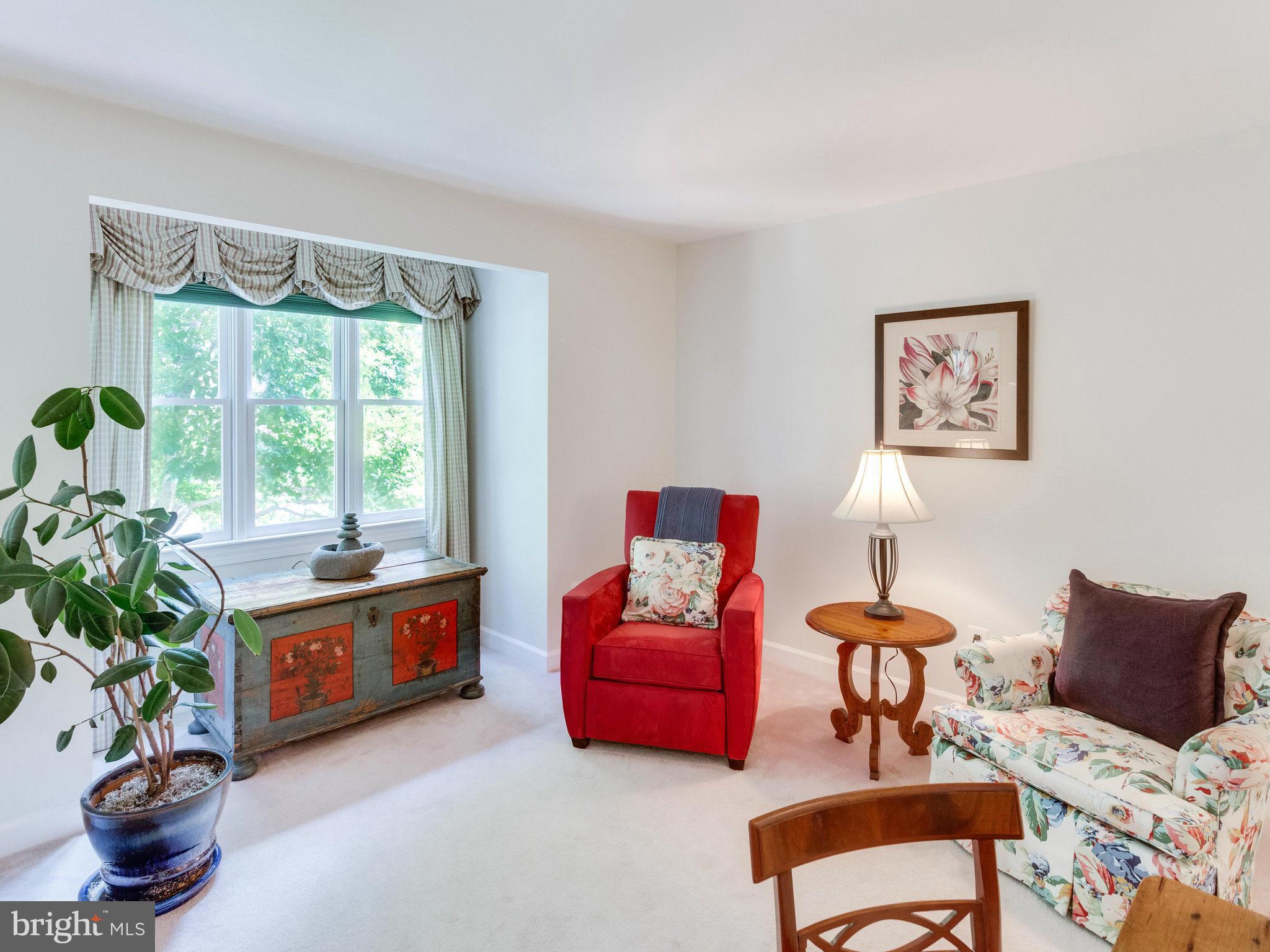 HILLCREST - Residential