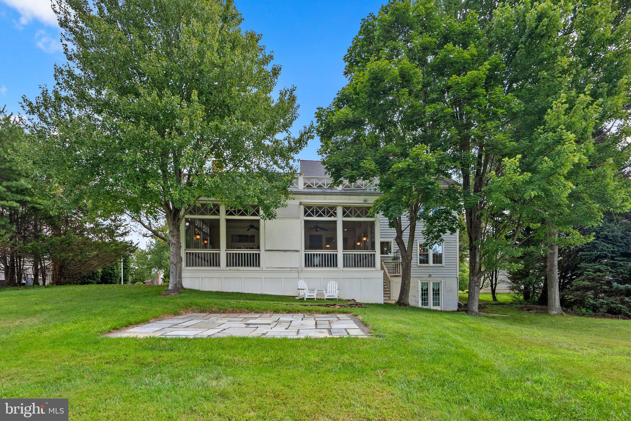 LLEWELLYN FIELDS - Residential