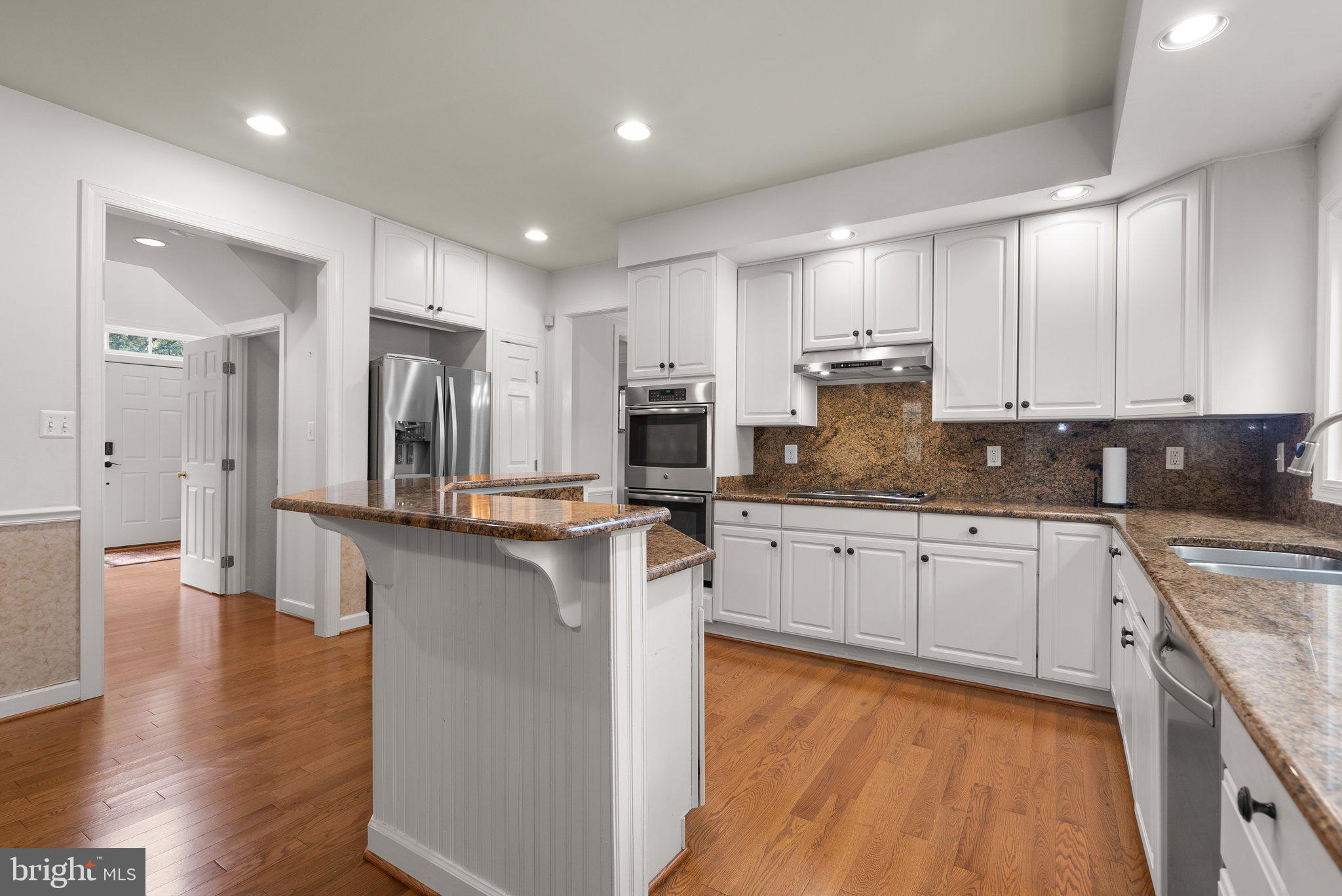 LLEWELLYN FIELDS - Residential