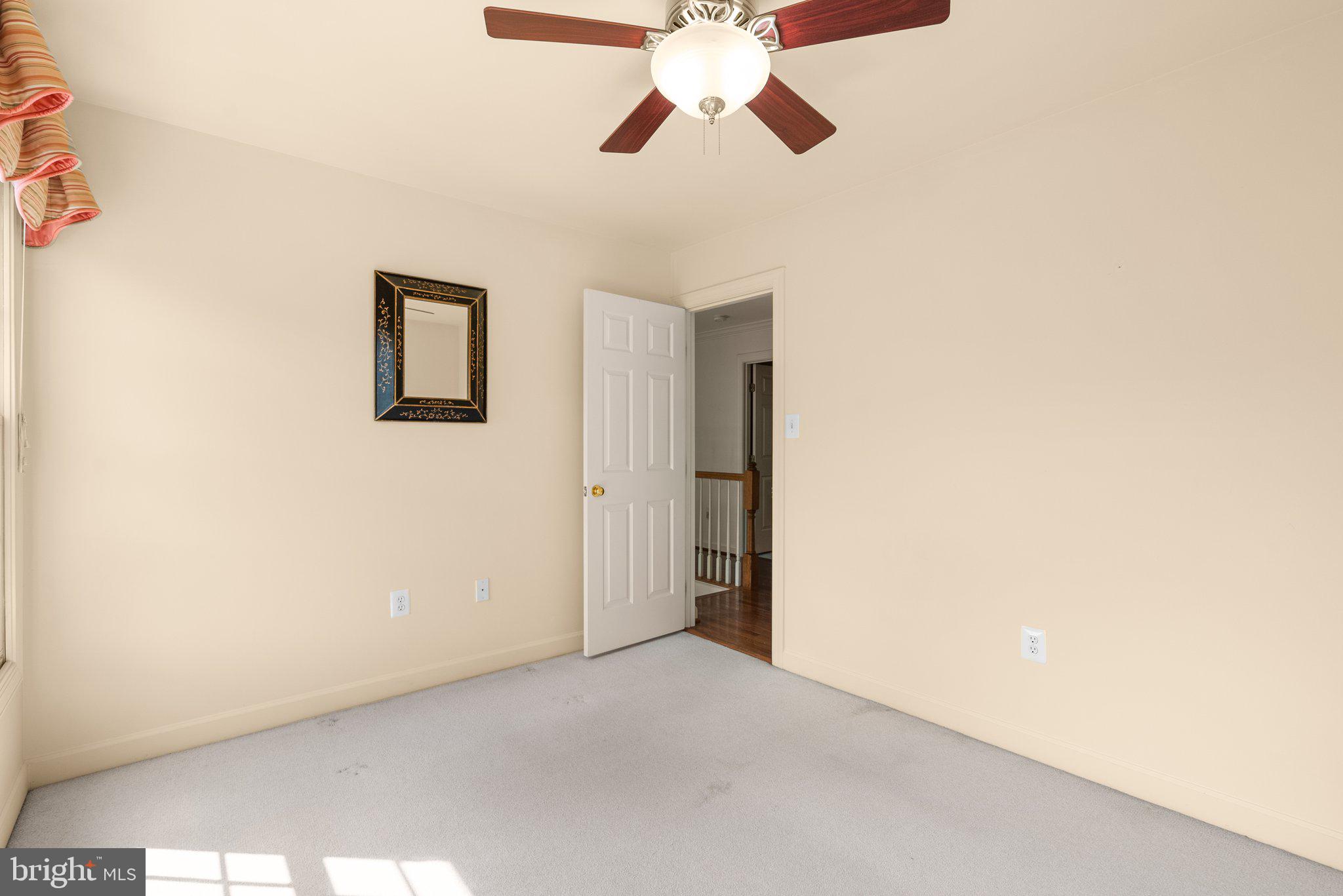 LLEWELLYN FIELDS - Residential