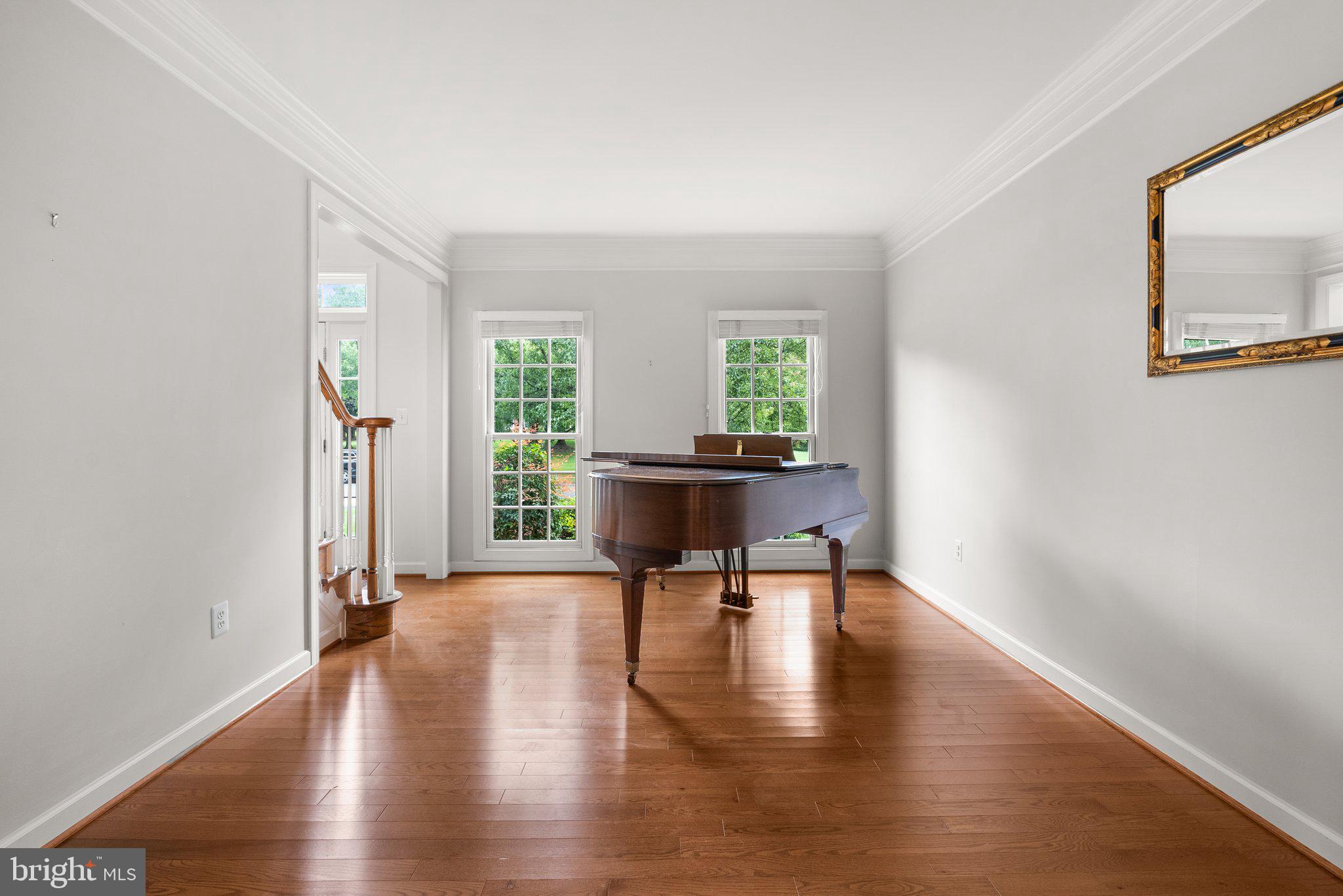 LLEWELLYN FIELDS - Residential