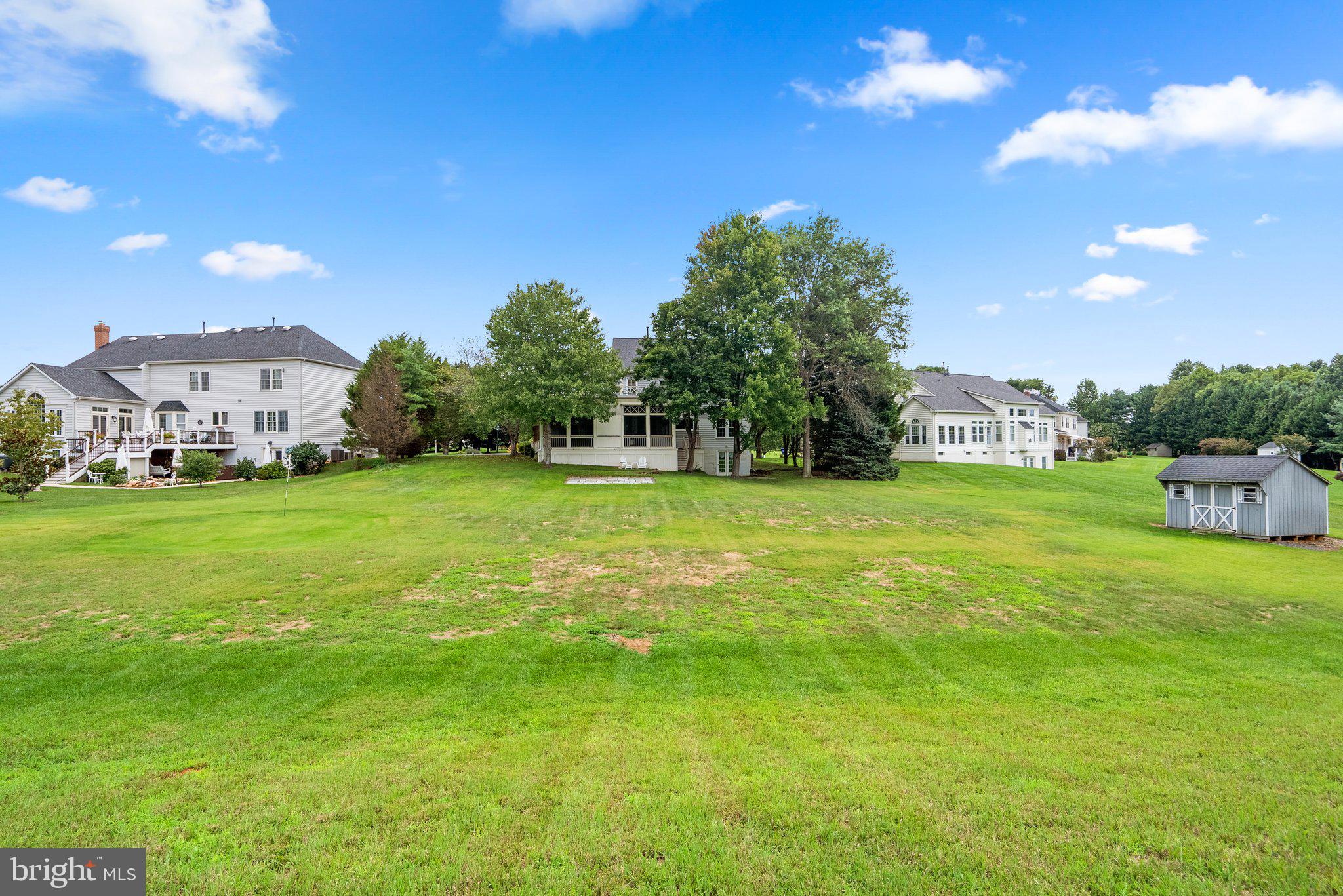LLEWELLYN FIELDS - Residential