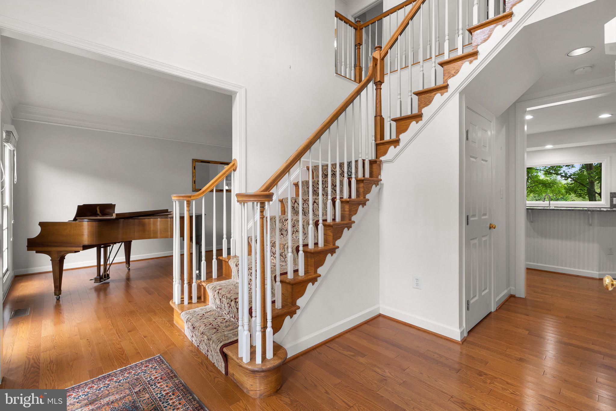 LLEWELLYN FIELDS - Residential