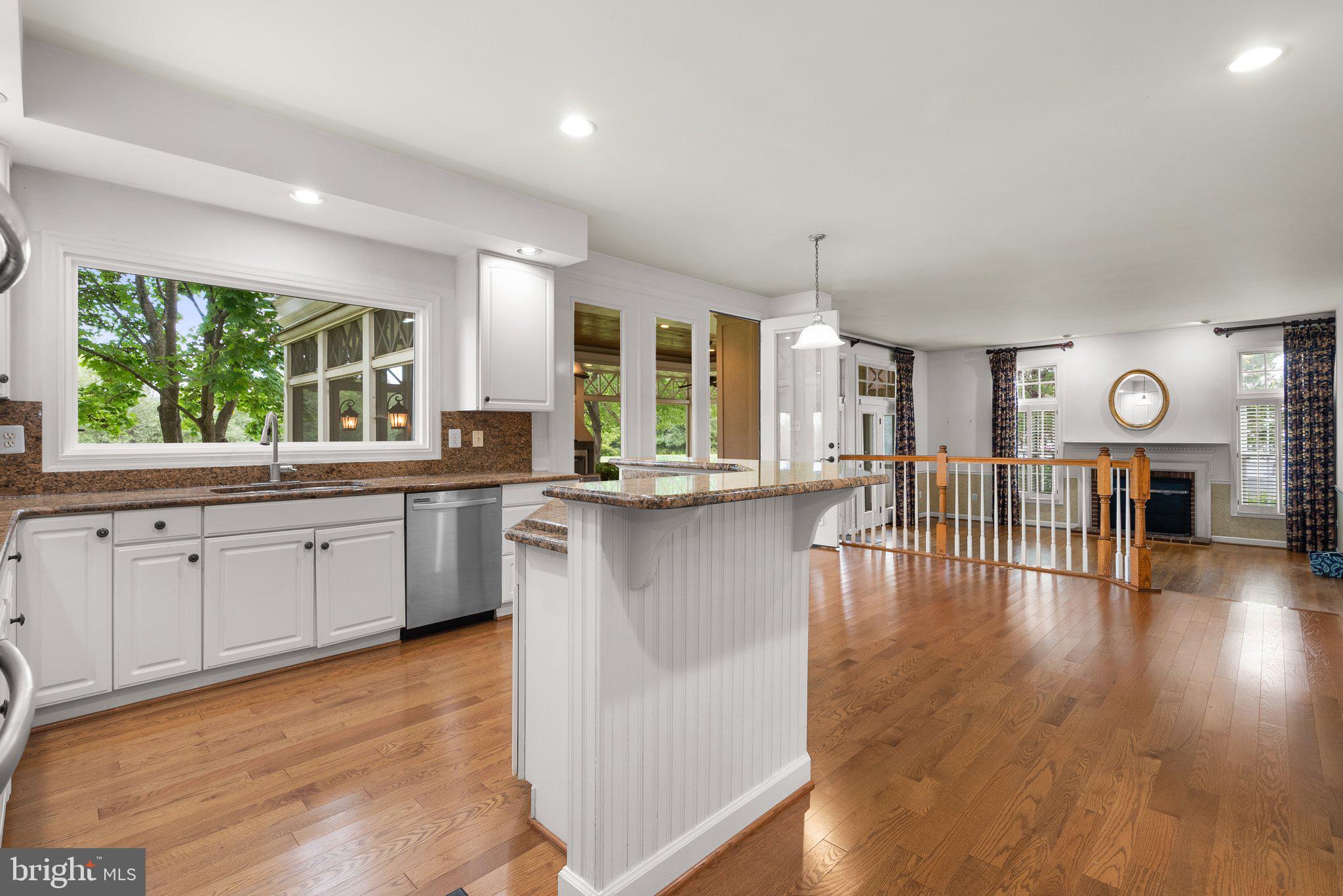 LLEWELLYN FIELDS - Residential