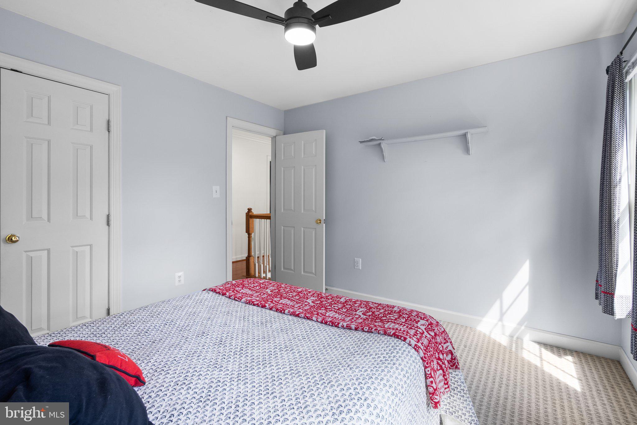 LLEWELLYN FIELDS - Residential