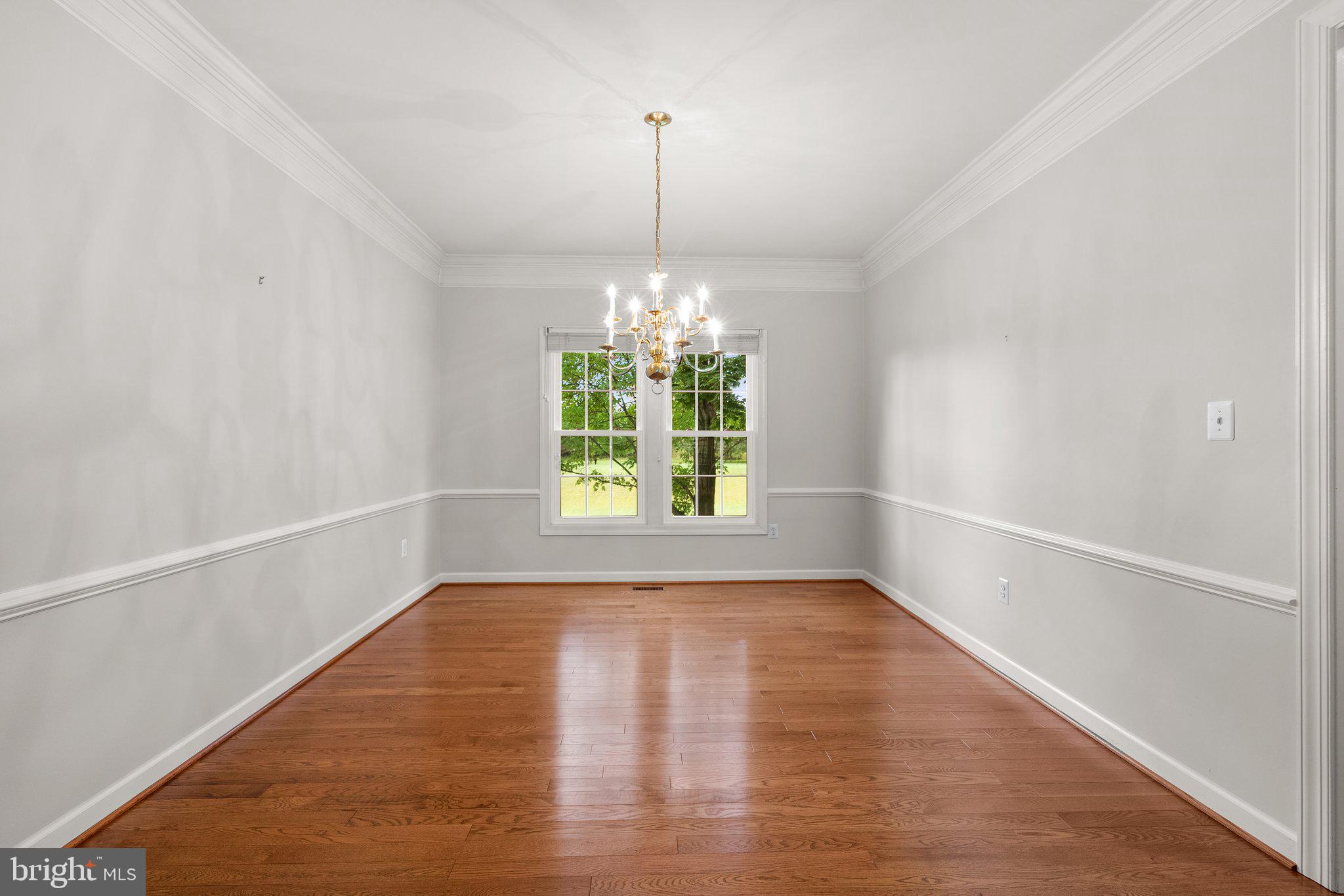 LLEWELLYN FIELDS - Residential