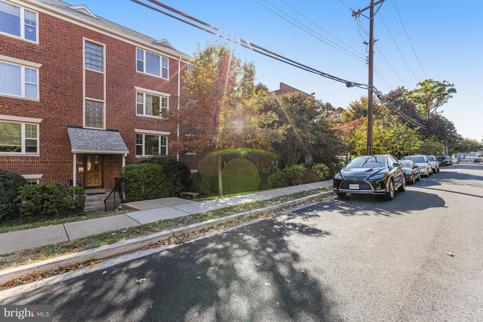 ROSSLYN HEIGHTS - Residential