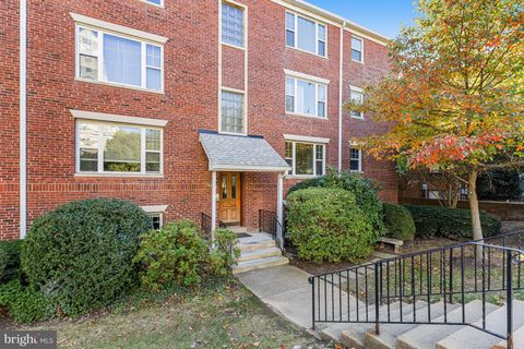 1404 12TH STREET N 32 ARLINGTON VA 22209