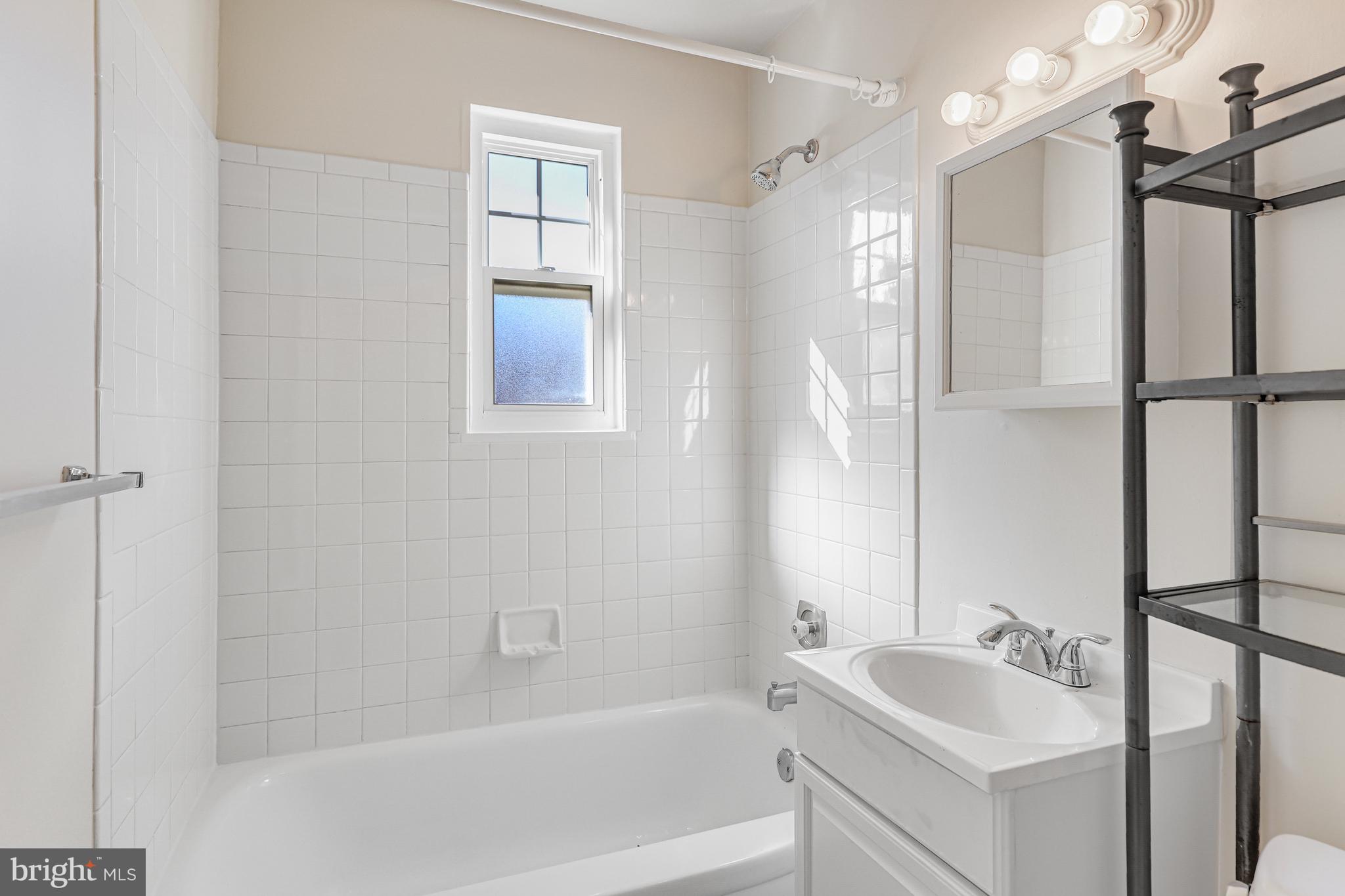 ROSSLYN HEIGHTS - Residential