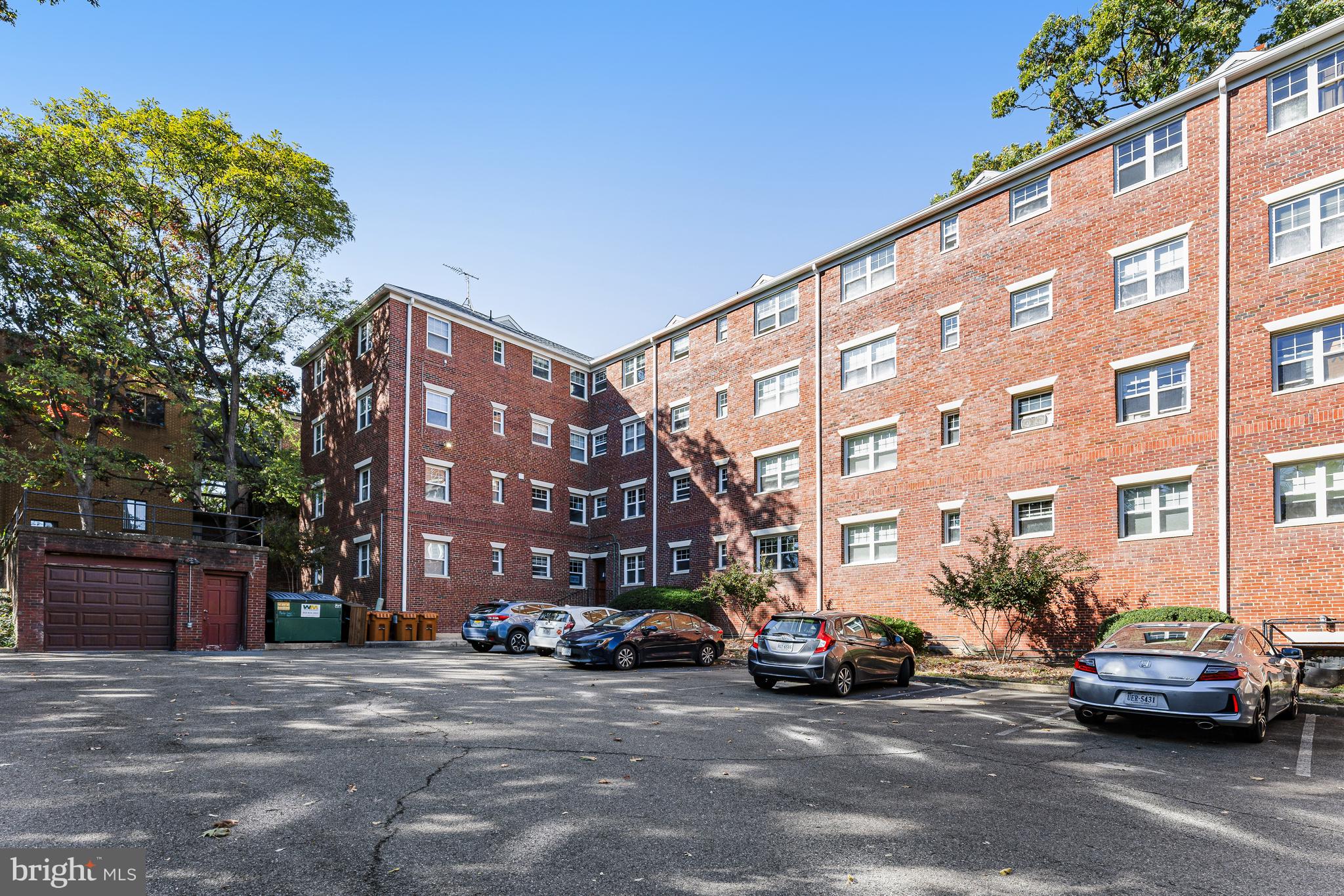 ROSSLYN HEIGHTS - Residential