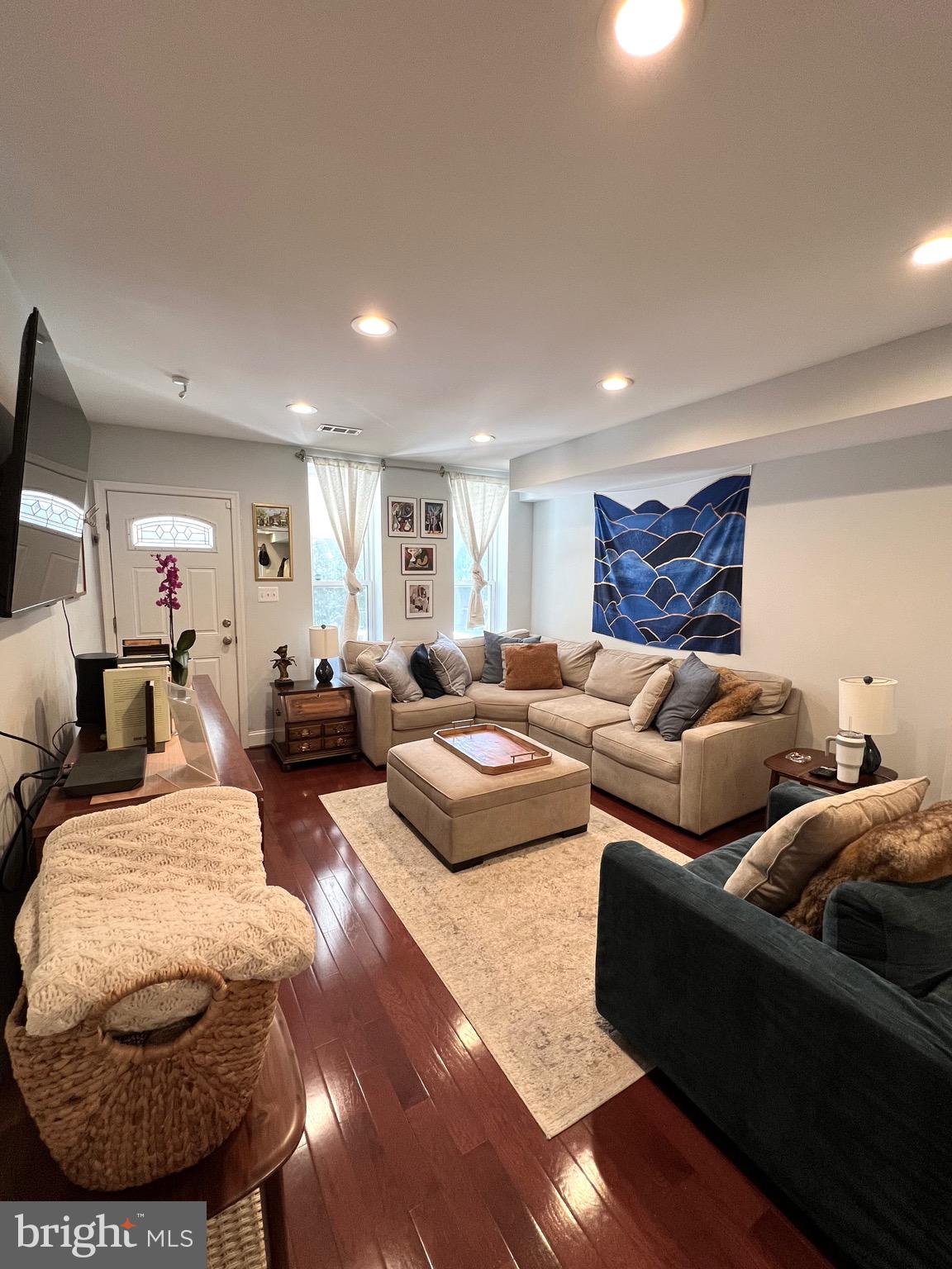 HAMPDEN HISTORIC DISTRICT - Residential Lease