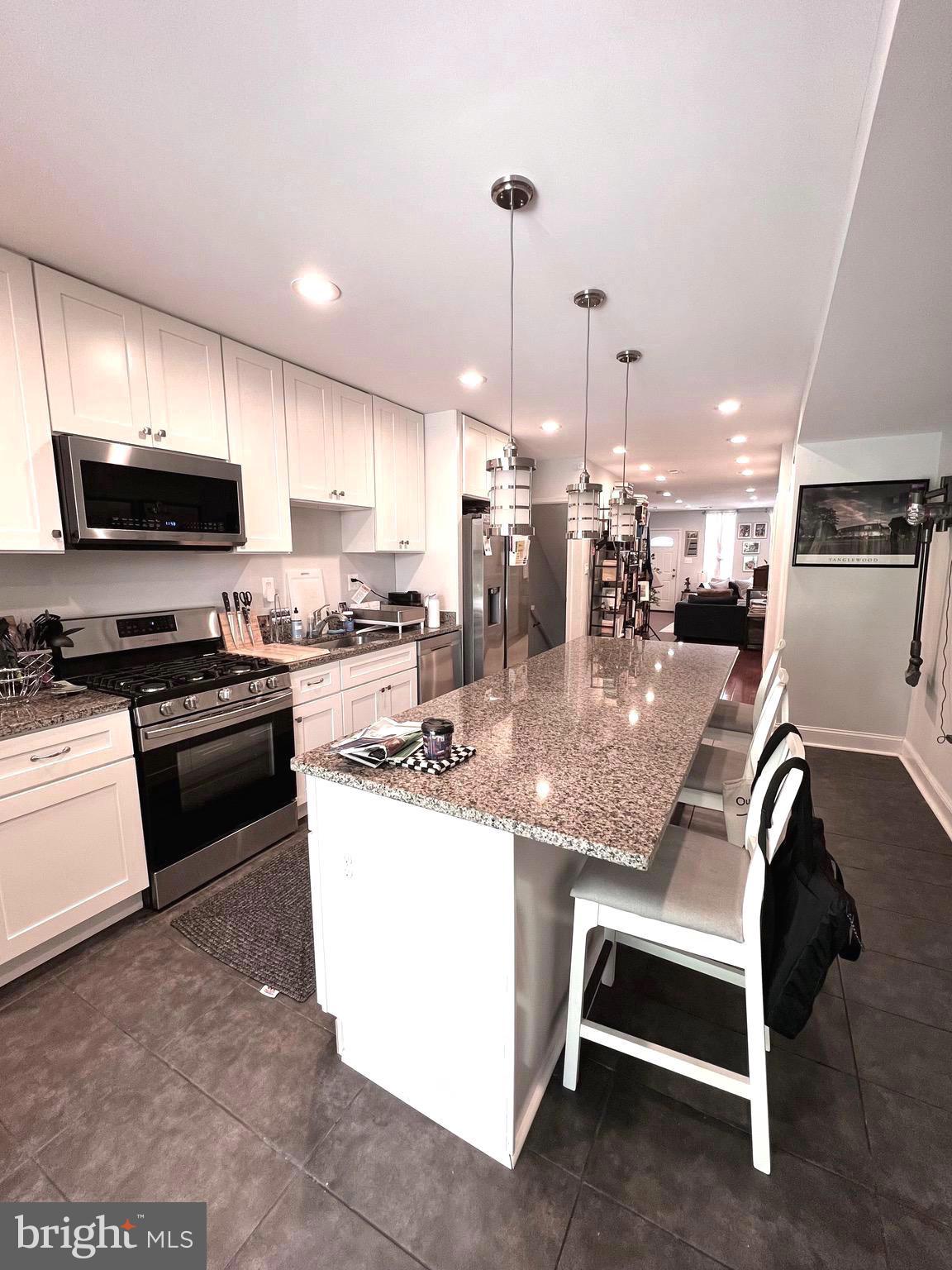 HAMPDEN HISTORIC DISTRICT - Residential Lease