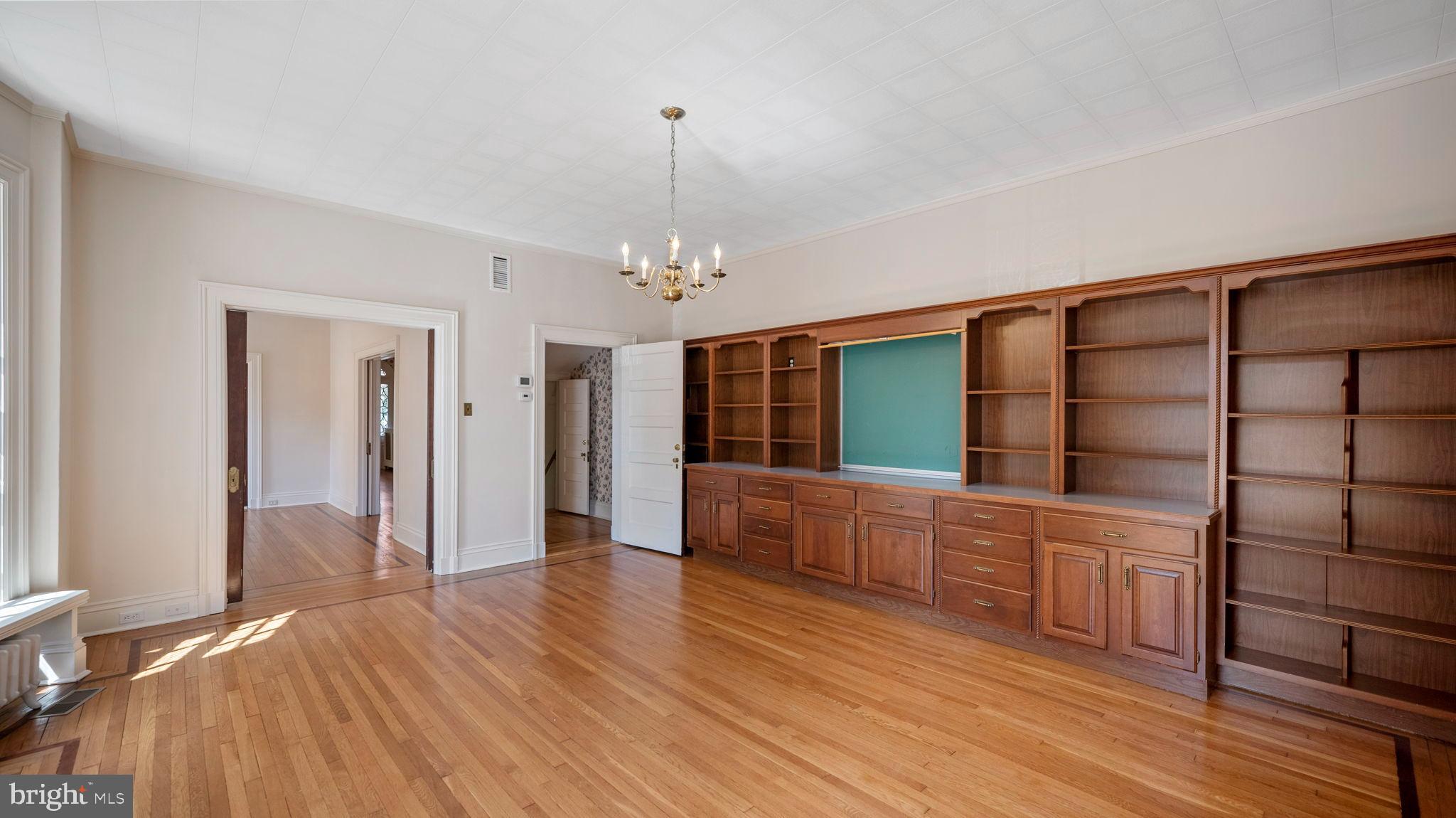 DOWNTOWN FREDERICK - Residential