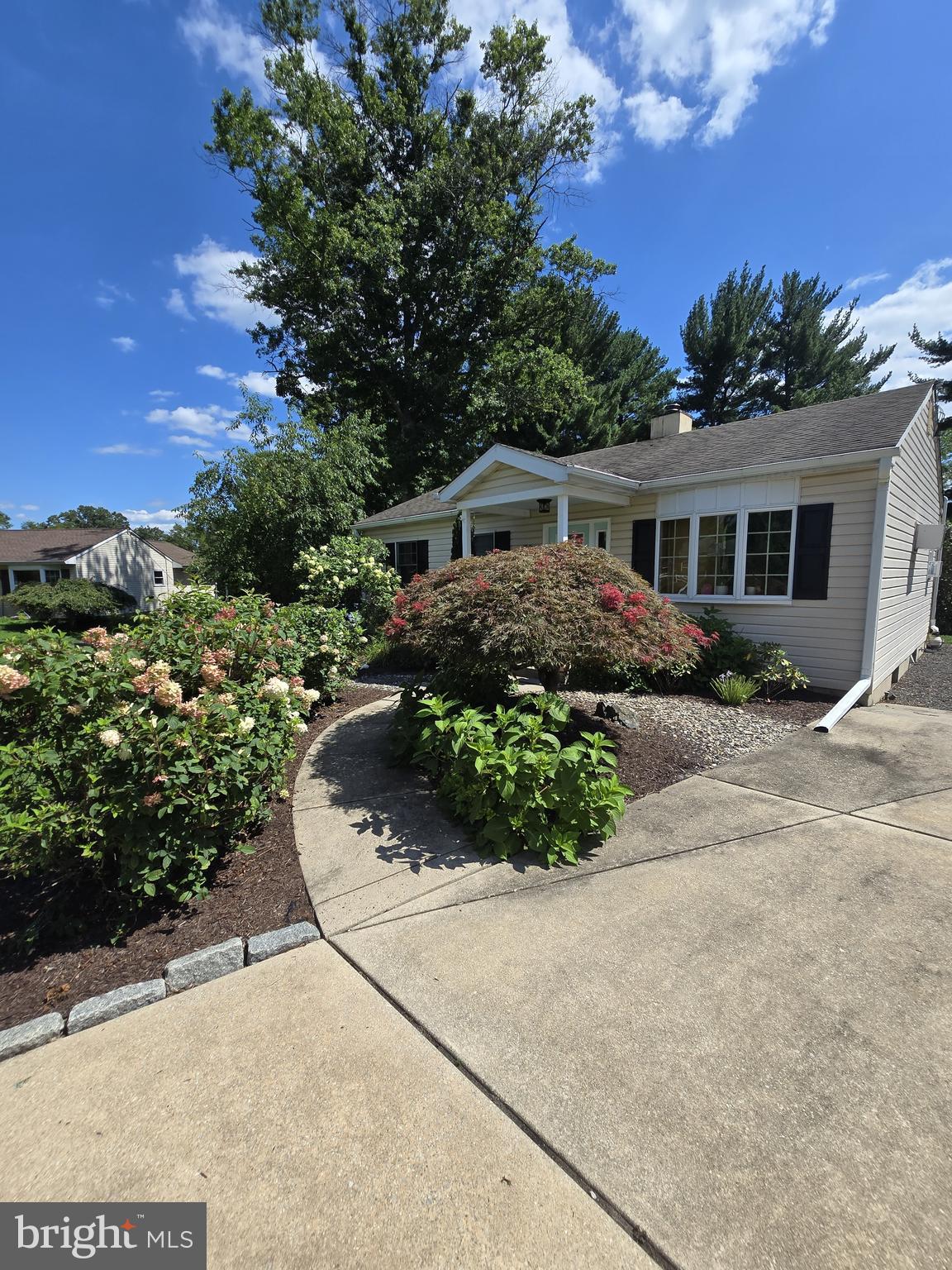 22 ELM TERRACE
