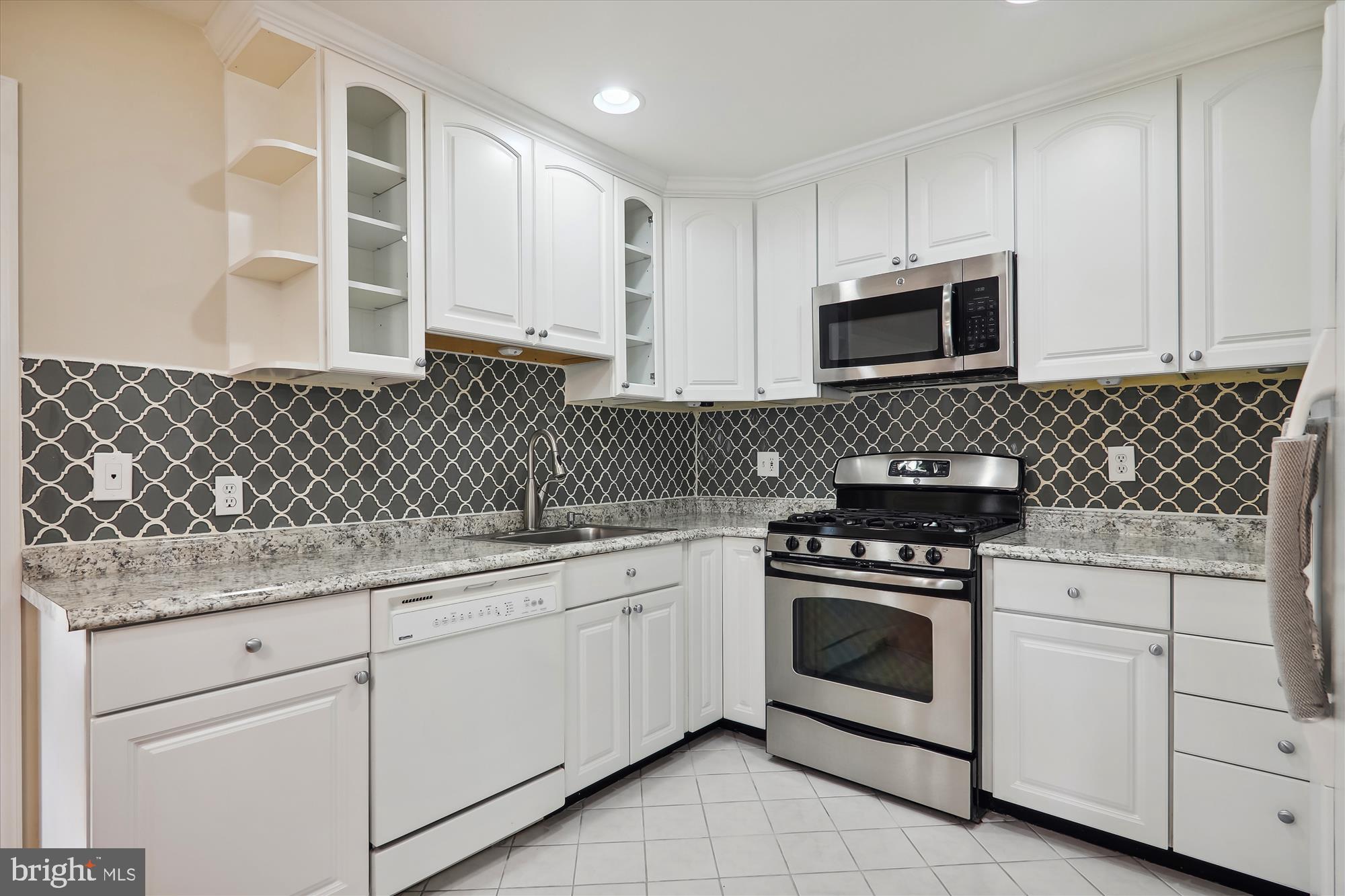 TEMPLETON KNOLLS - Residential