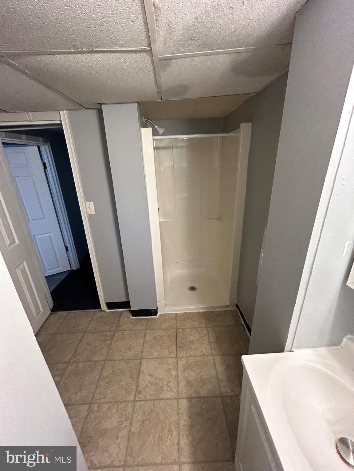 WINSTON GOVANS - Residential