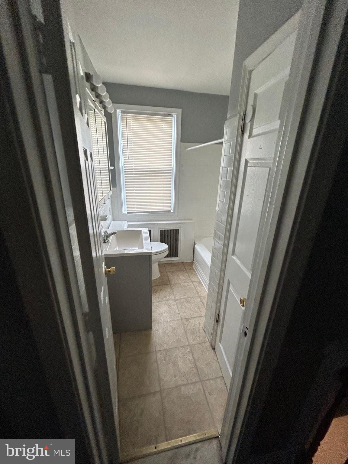 WINSTON GOVANS - Residential