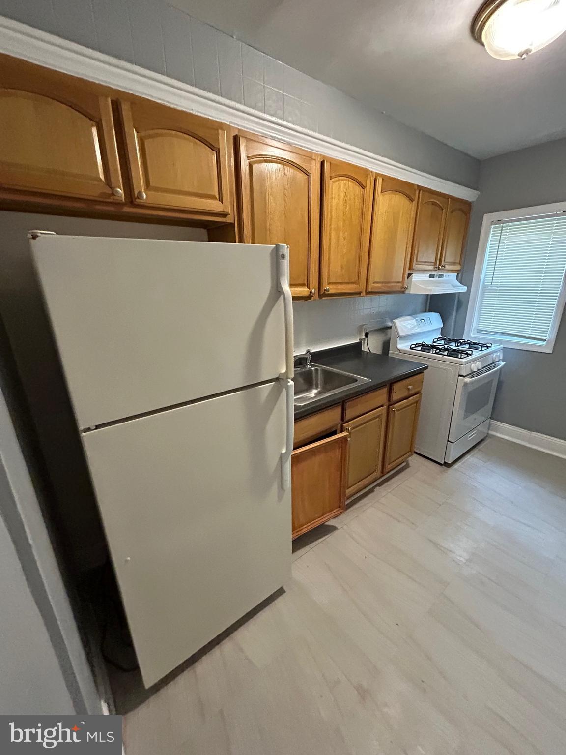 WINSTON GOVANS - Residential